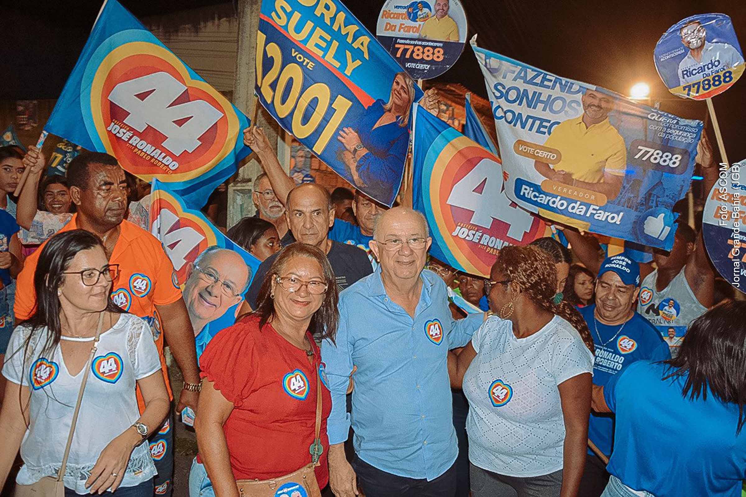 José Ronaldo propõe revitalização asfáltica em diversas ruas de Feira de Santana durante campanha para prefeito