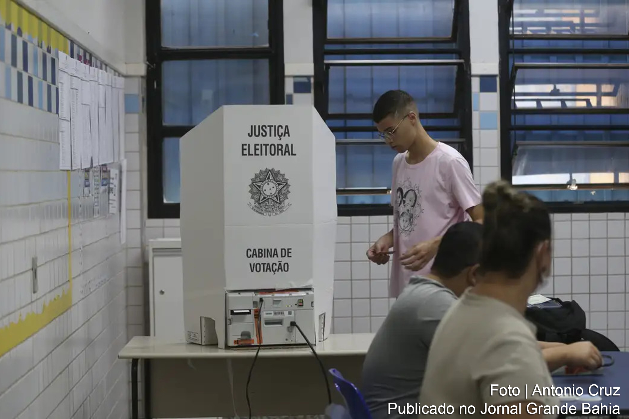 Número de eleitores de 16 e 17 anos aumentou 78% desde 2020, totalizando mais de 1,8 milhão para as eleições de outubro.