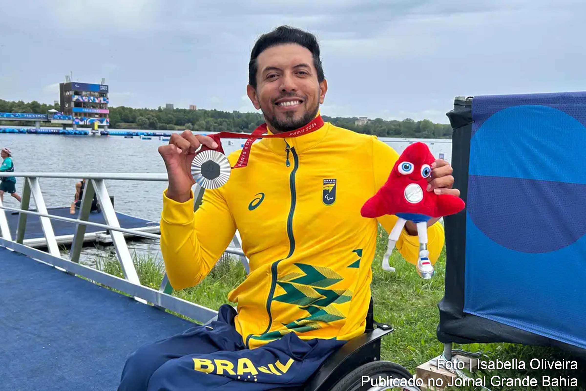 Luís Carlos Cardoso durante a prova de canoagem KL1 200 metros, na qual conquistou a medalha de prata para o Brasil nos Jogos Paralímpicos de Paris 2024.