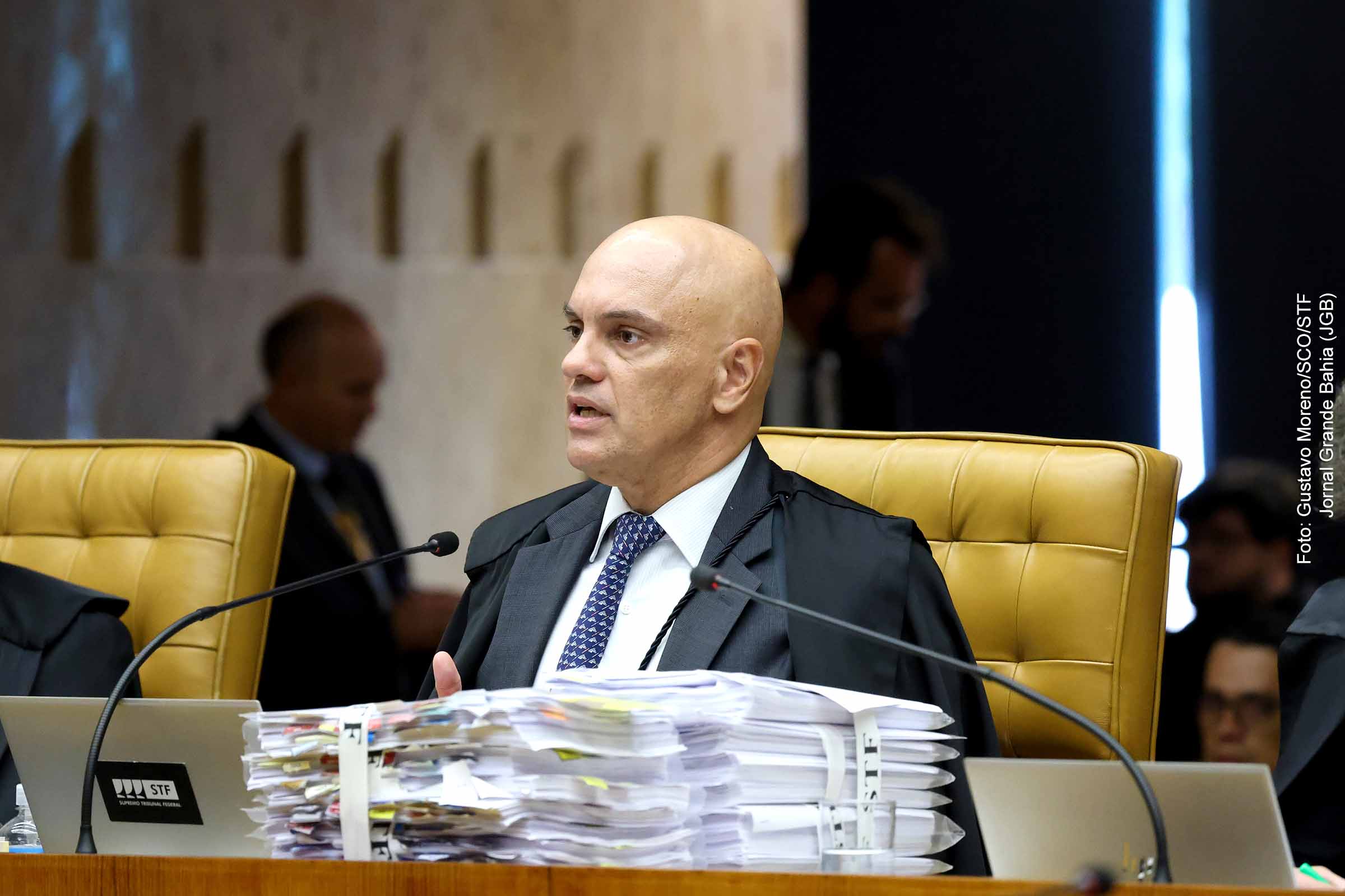 Medidas do ministro do STF Alexandre de Mores violam o devido processo legal e avançam contra a democracia do Brasil