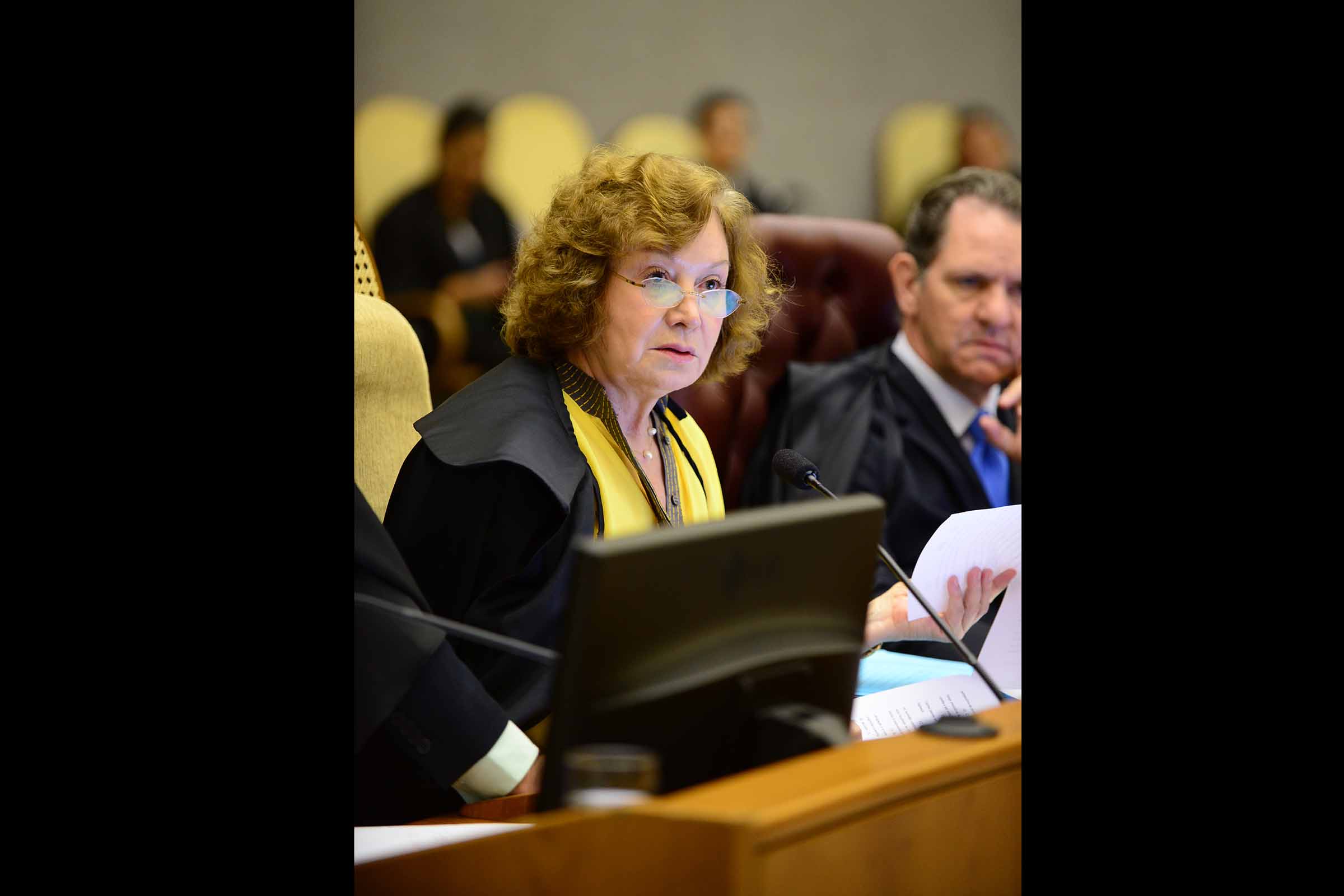 Proprietário tem direito de reivindicar imóvel vendido com escritura falsa, reafirma STJ