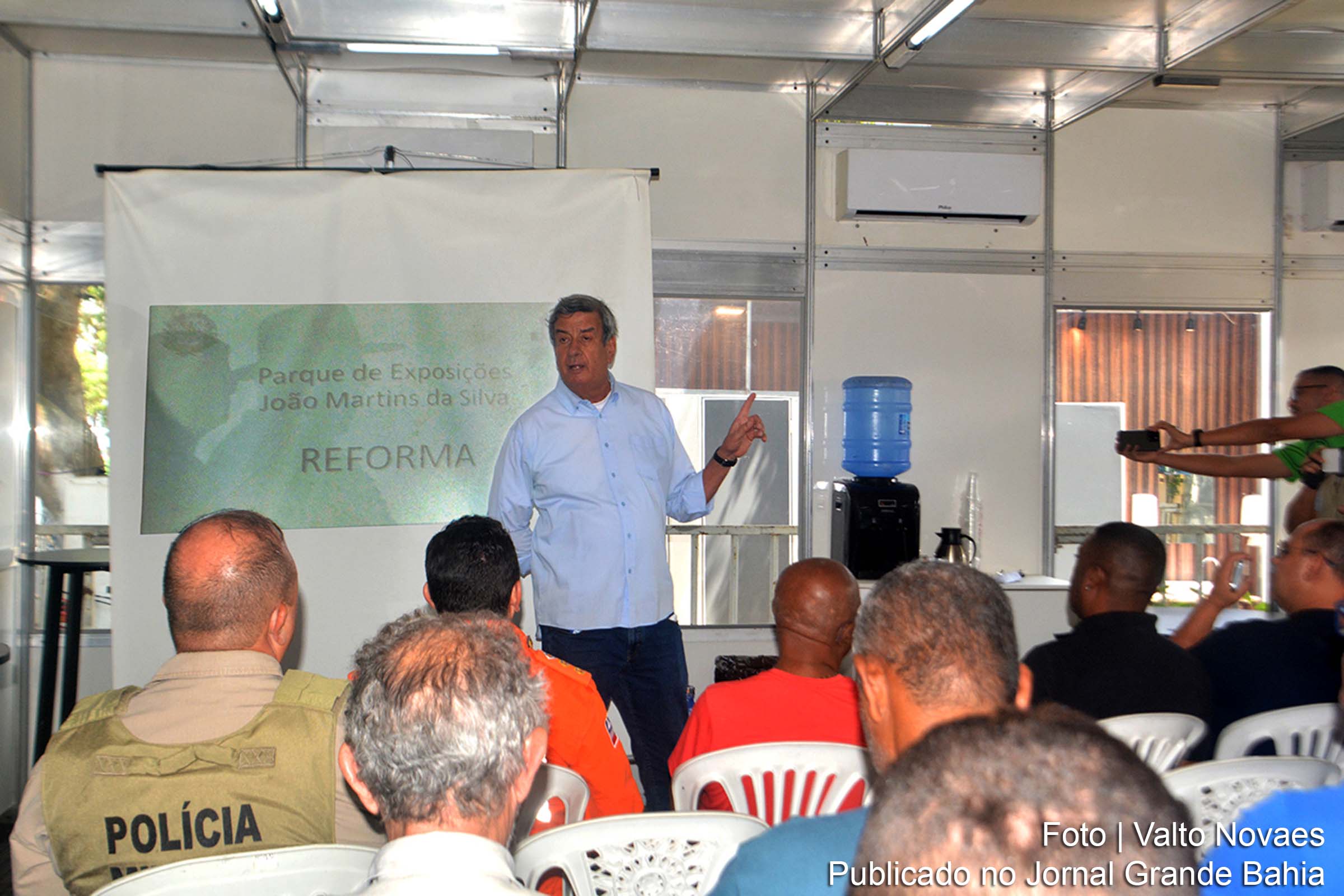 Prefeito Colbert Martins Filho e secretário de Agricultura, Alexandre Monteiro, apresentam as novidades da Expofeira 2024, no Parque de Exposição João Martins da Silva.