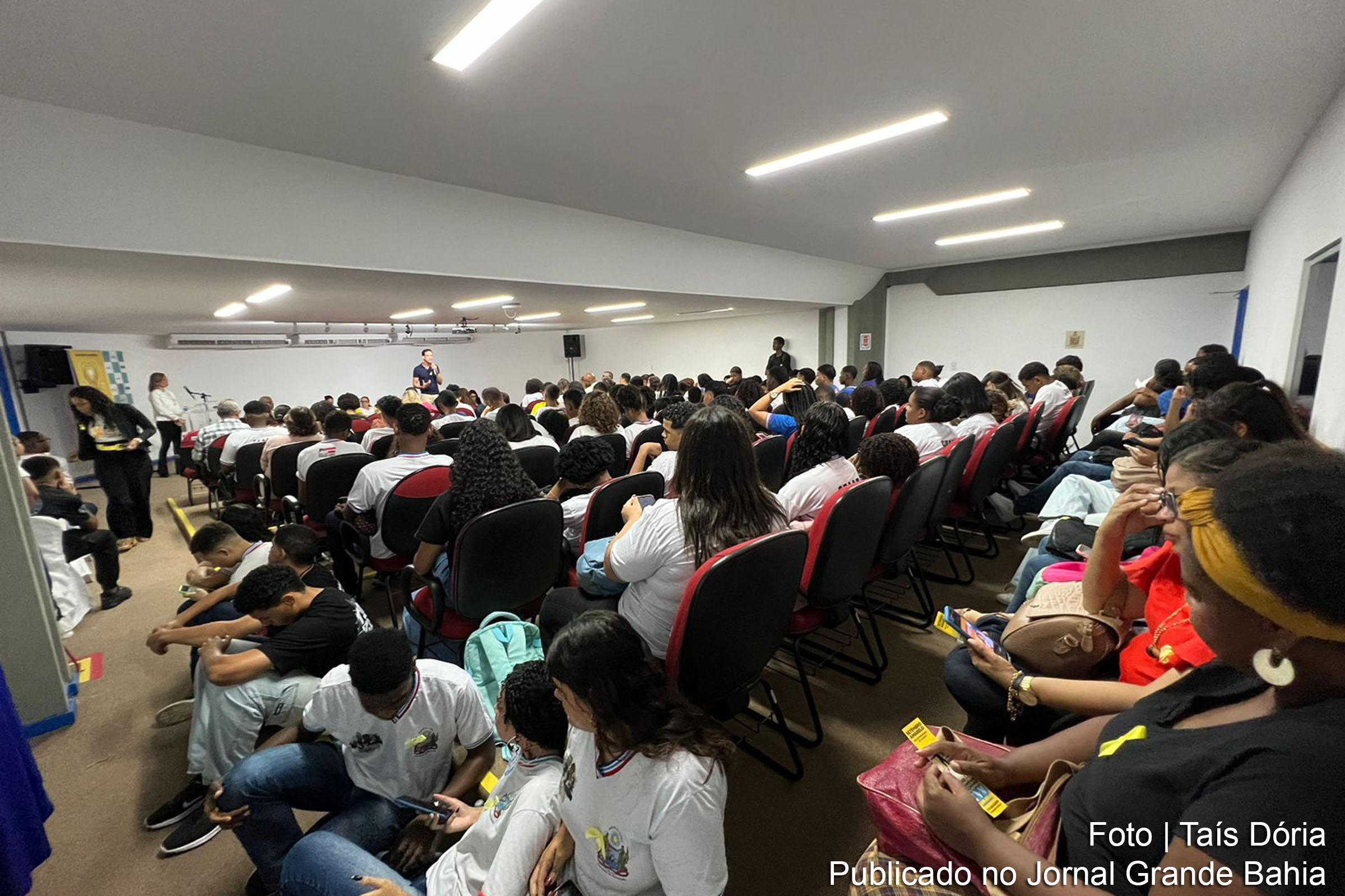 O evento "Setembro Amarelo: se precisar, peça ajuda", organizado pela Secretaria da Educação da Bahia, reforça a importância da conscientização sobre saúde mental nas escolas da rede estadual.