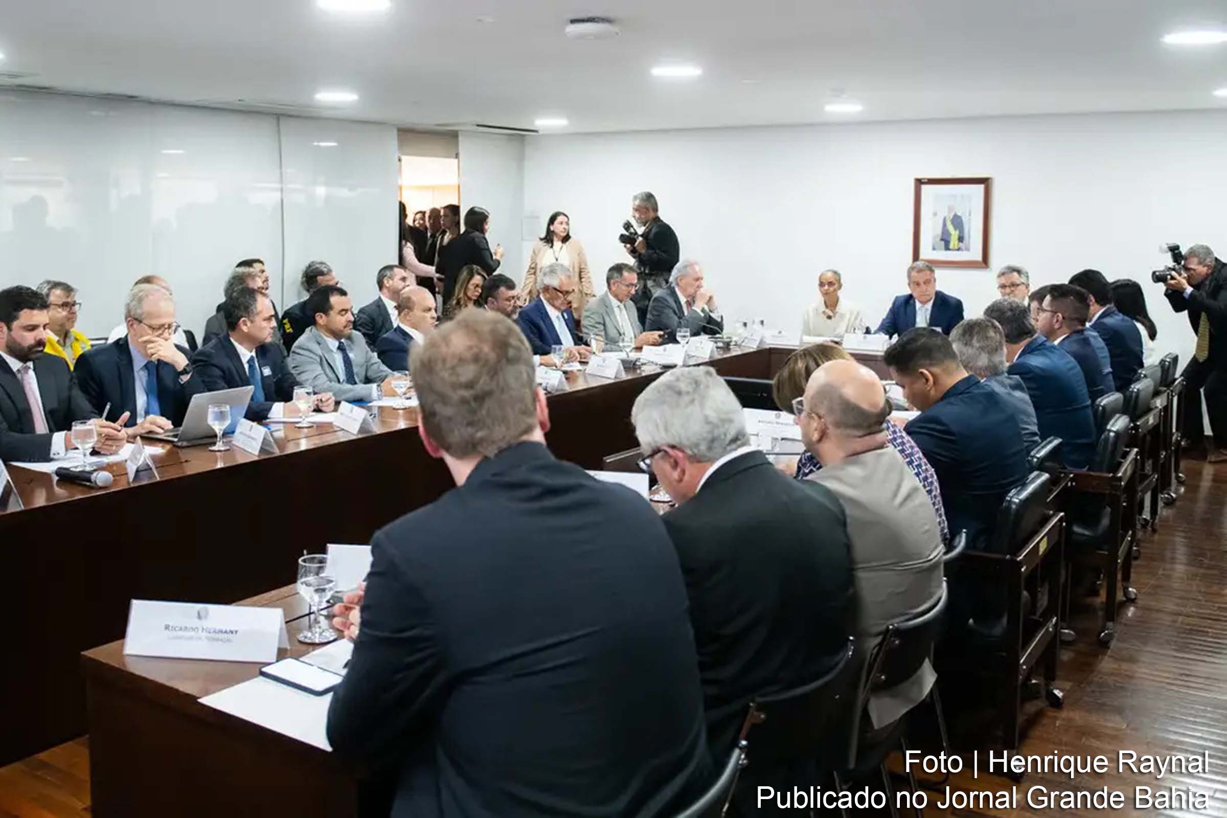 Governo Lula destinará novos recursos para combate às queimadas, diz ministro Rui Costa