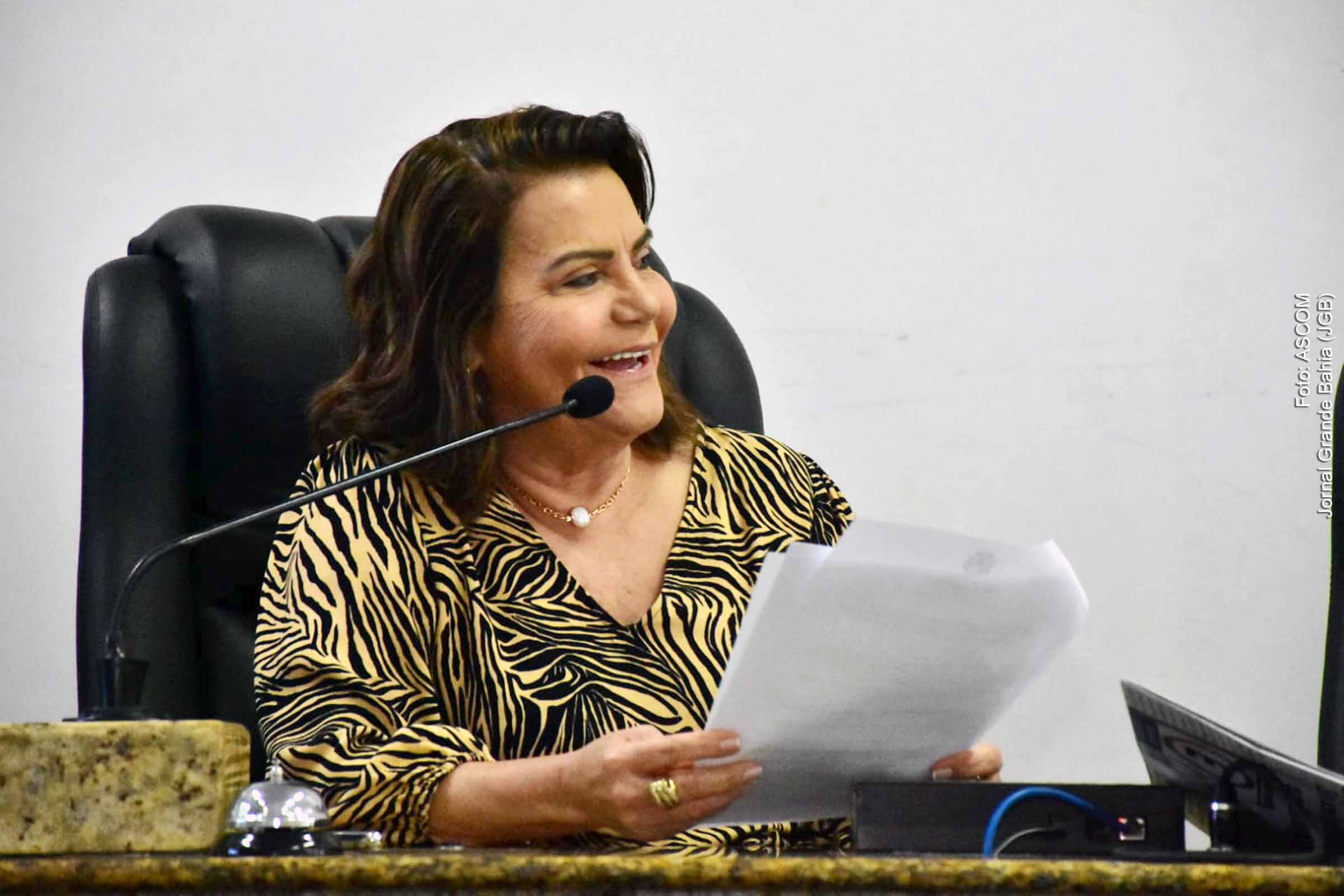 Vereadora Eremita Mota denuncia gestão do prefeito Colbert Martins e alerta sobre colapso do Instituto de Previdência Municipal de Feira de Santana