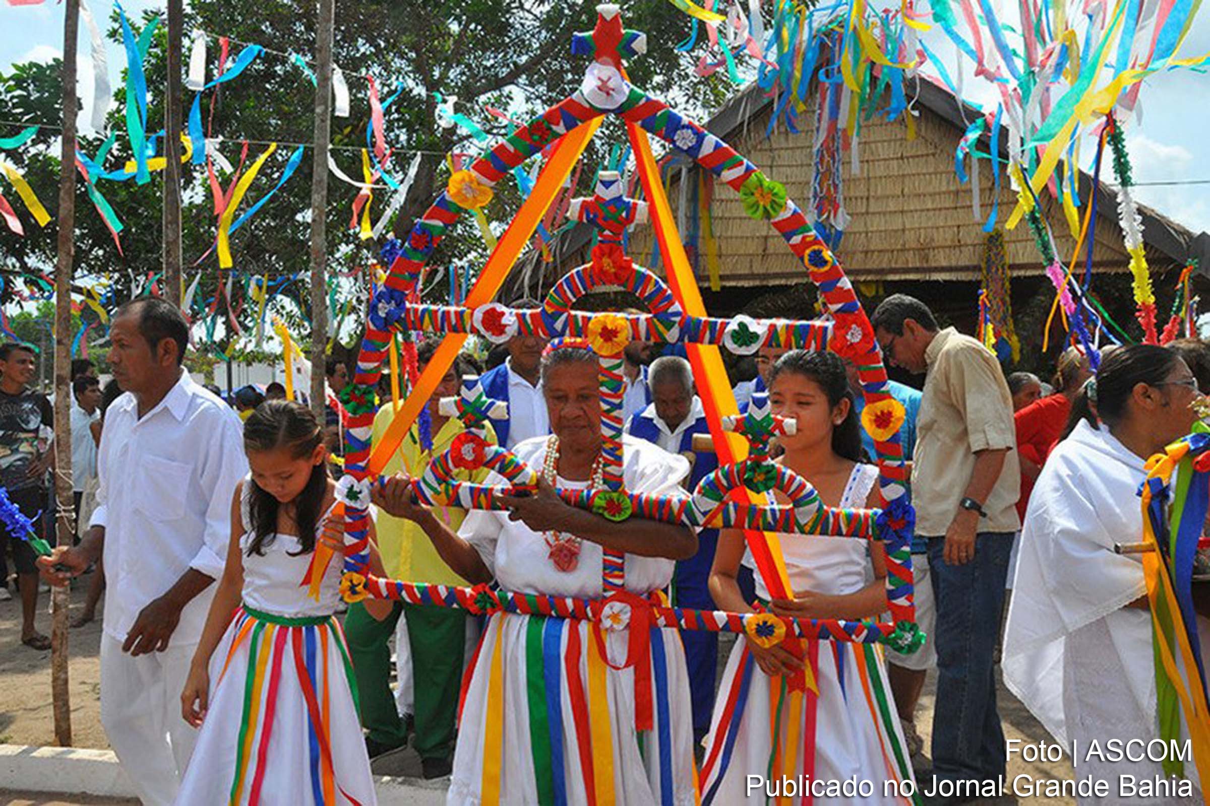 O evento da Festa do Sairé, realizado em Alter do Chão, é reconhecido como manifestação cultural nacional, destacando sua importância histórica e social para a região.