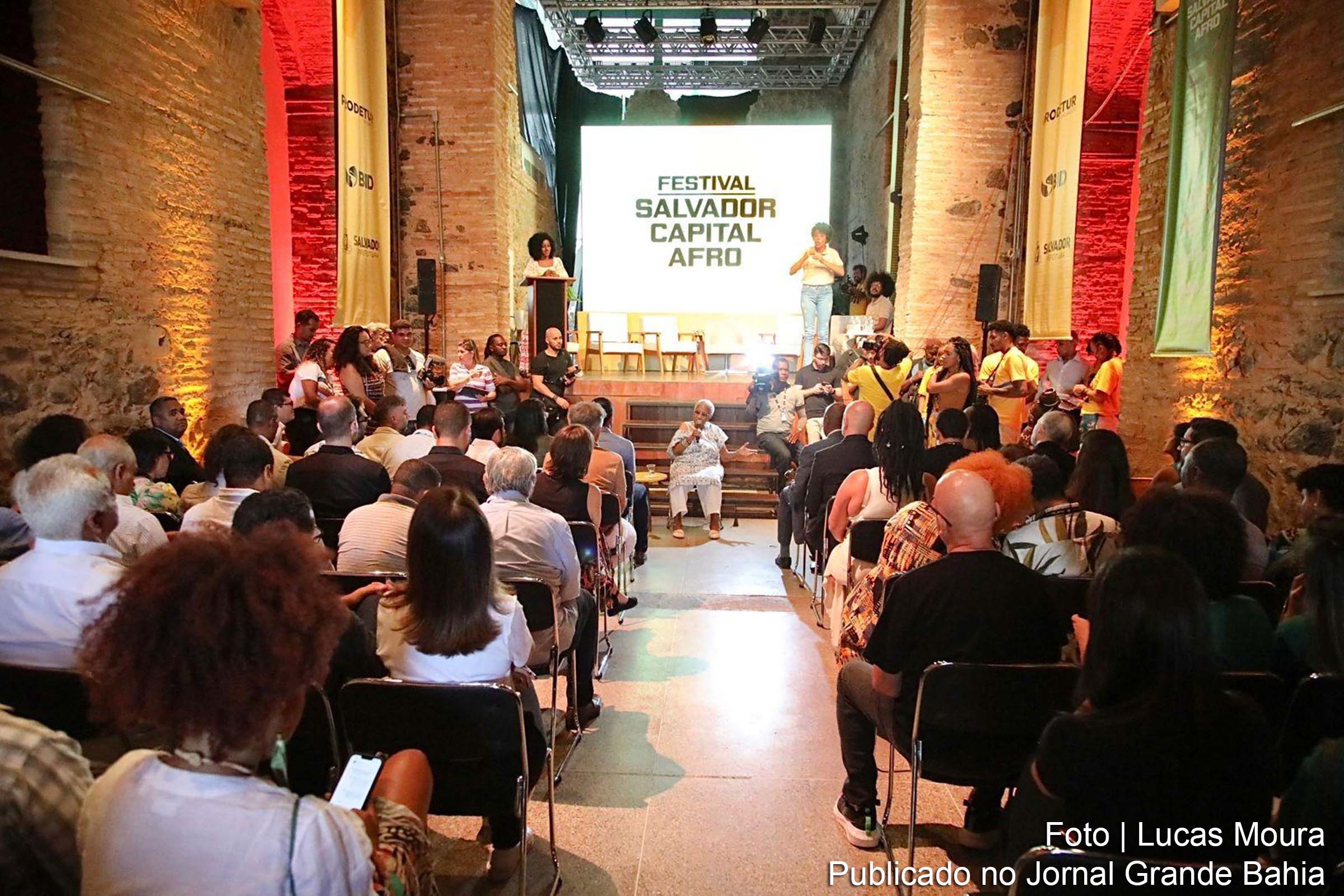 O Festival Salvador Capital Afro reunirá artistas, curadores e influenciadores para promover a economia criativa negra e o afroturismo.