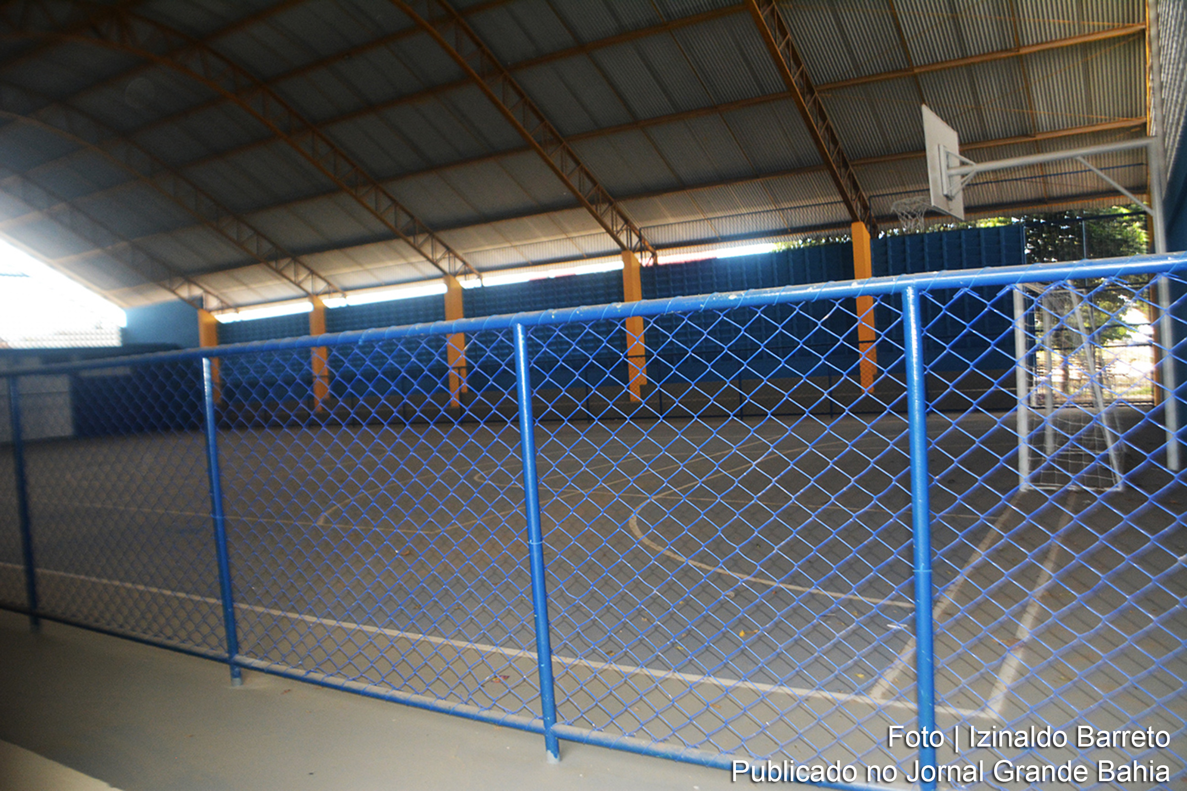 A Prefeitura de Feira de Santana, por meio da Superintendência Municipal de Esportes, finaliza a reforma do Ginásio Segundo Peleteiro Rajó, com entrega prevista de 26 quadras até o final do ano.