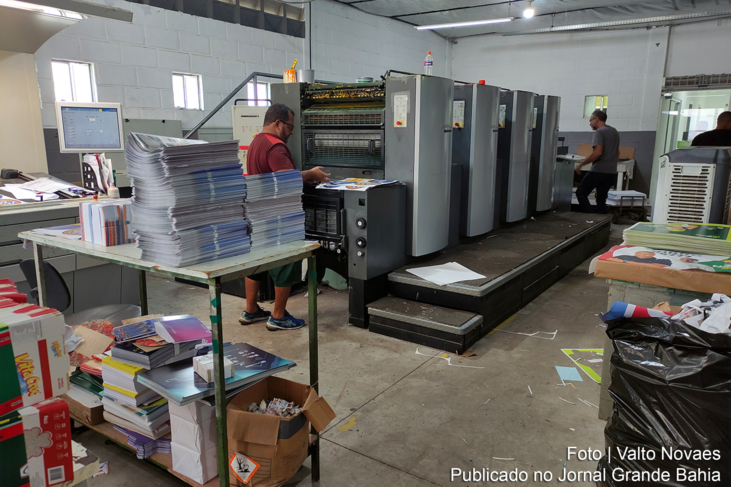 Gráficas em Feira de Santana intensificam atividades durante a campanha política