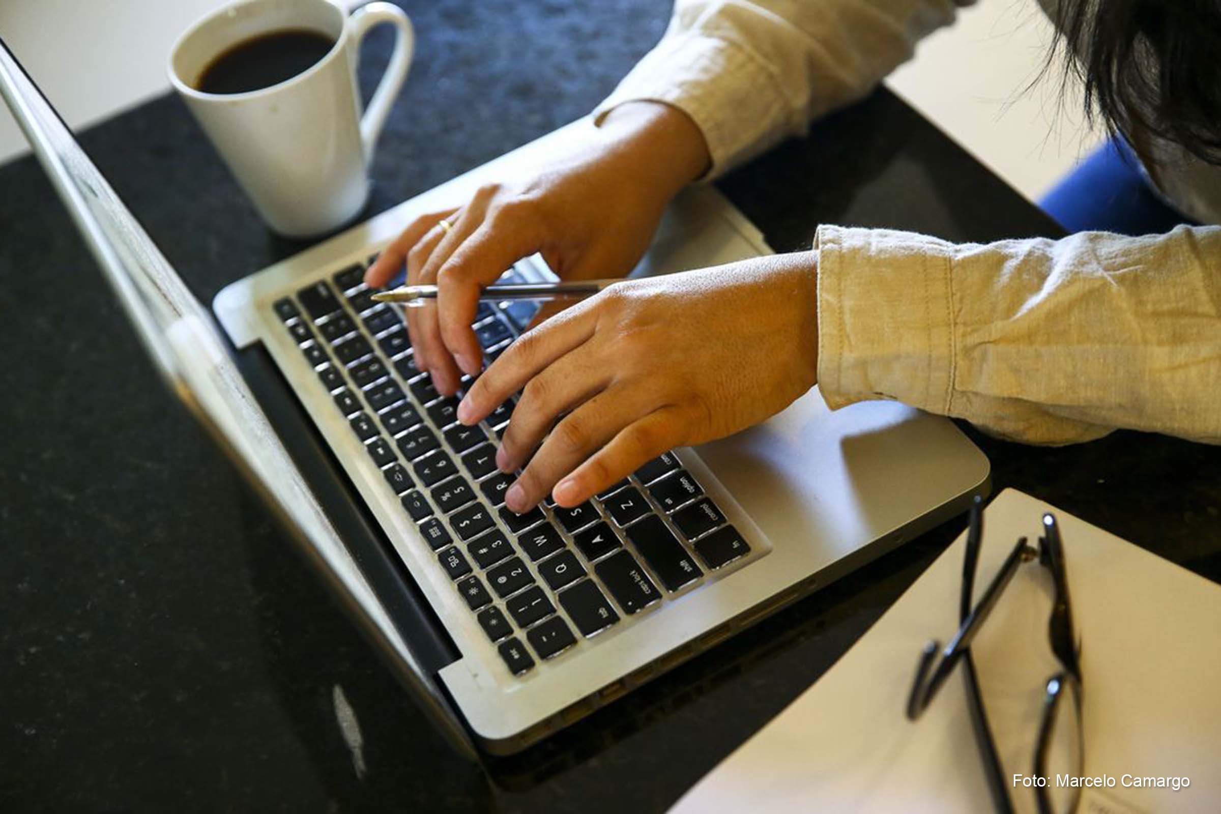 Controvérsia do Home Office: Empresas reavaliam o trabalho remoto