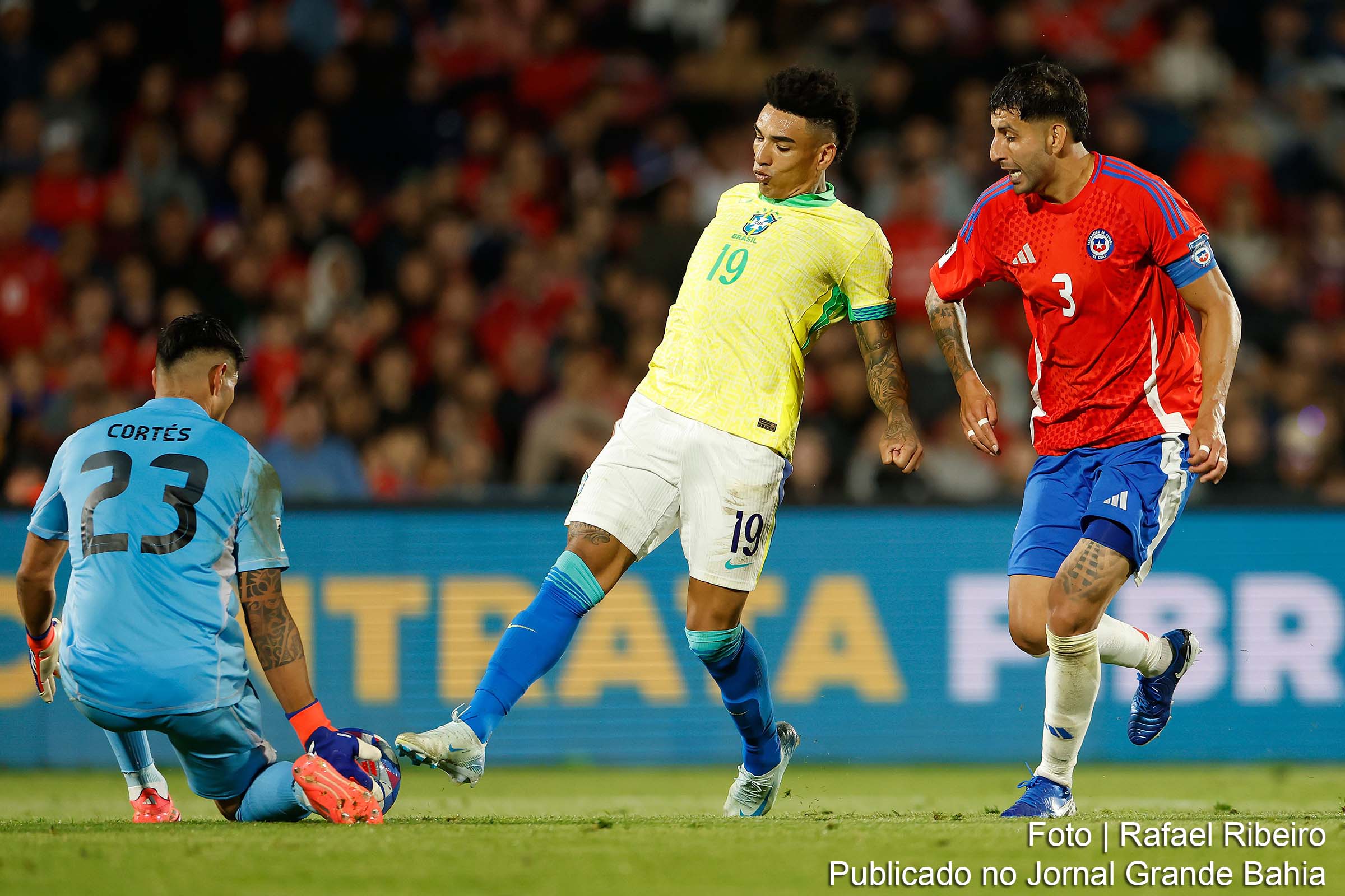 O atacante Igor Jesus, escalado como titular, foi o responsável por empatar o jogo.