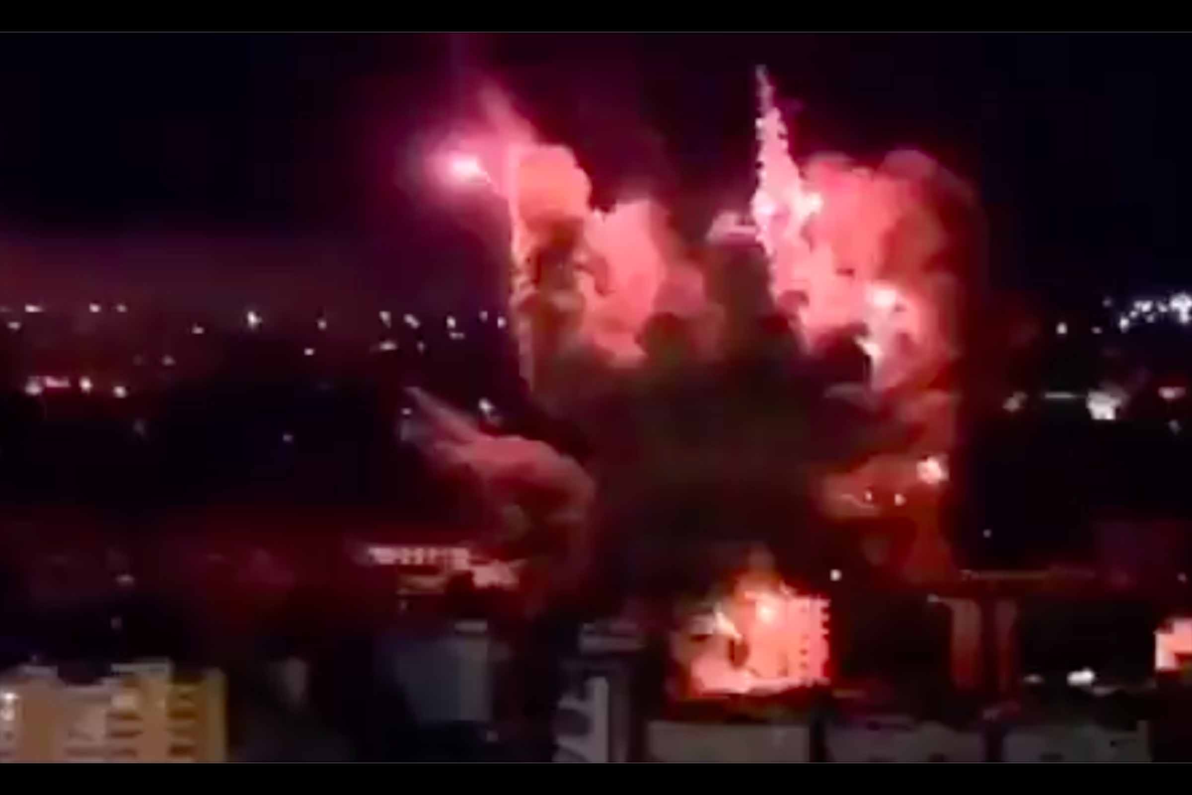 Israel realiza ataques aéreos em resposta ao lançamento de mísseis pelo Irã; Guerra envolvem potências e interesses regionais