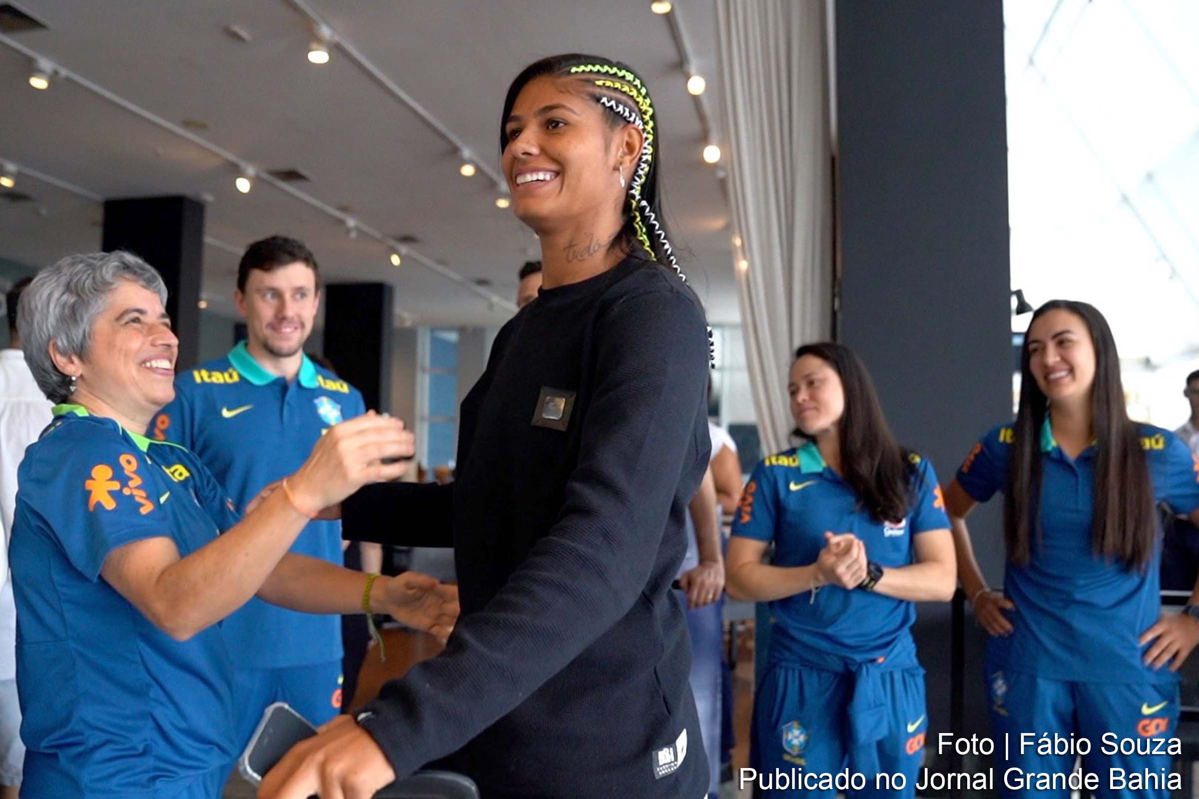 Kaká é convocada pela primeira vez para a Seleção Brasileira