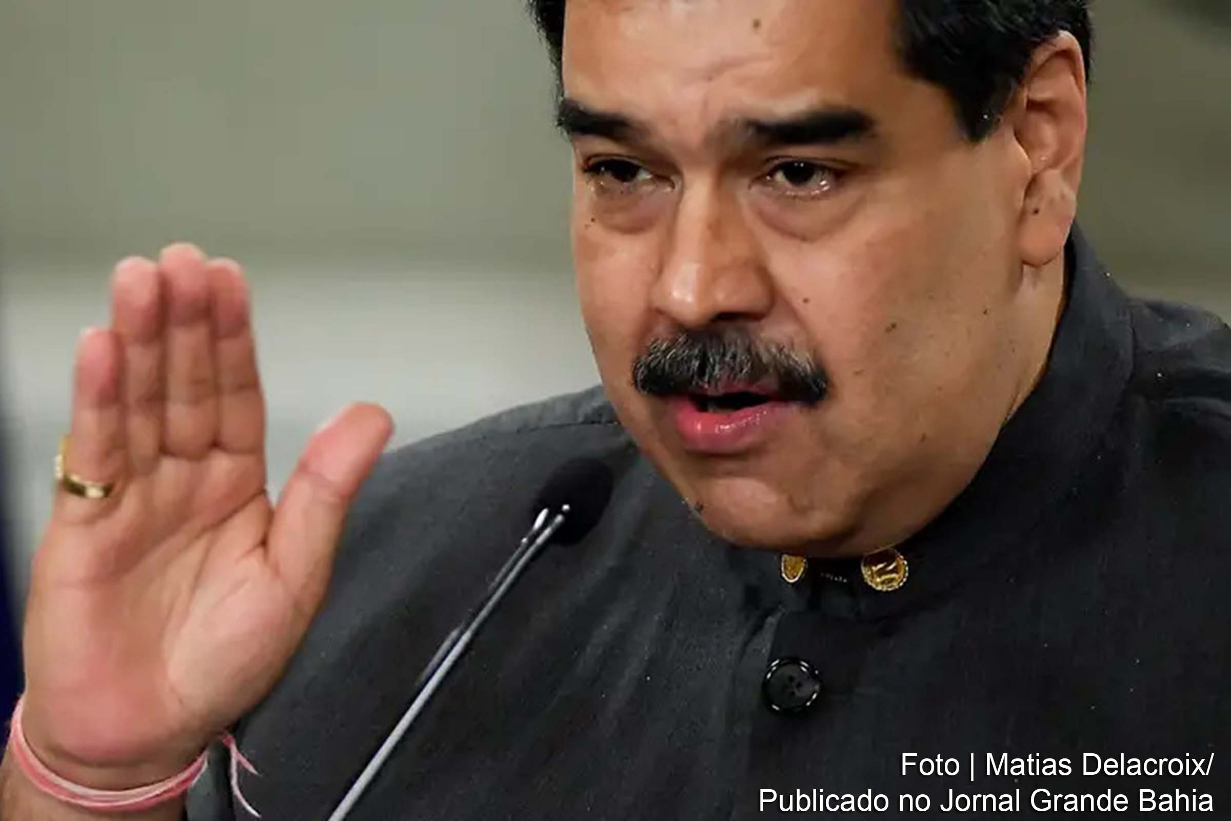 Nicolás Maduro, presidente venezuelano, critica a posição do Brasil em relação à entrada da Venezuela no bloco econômico do Brics durante seu programa semanal.