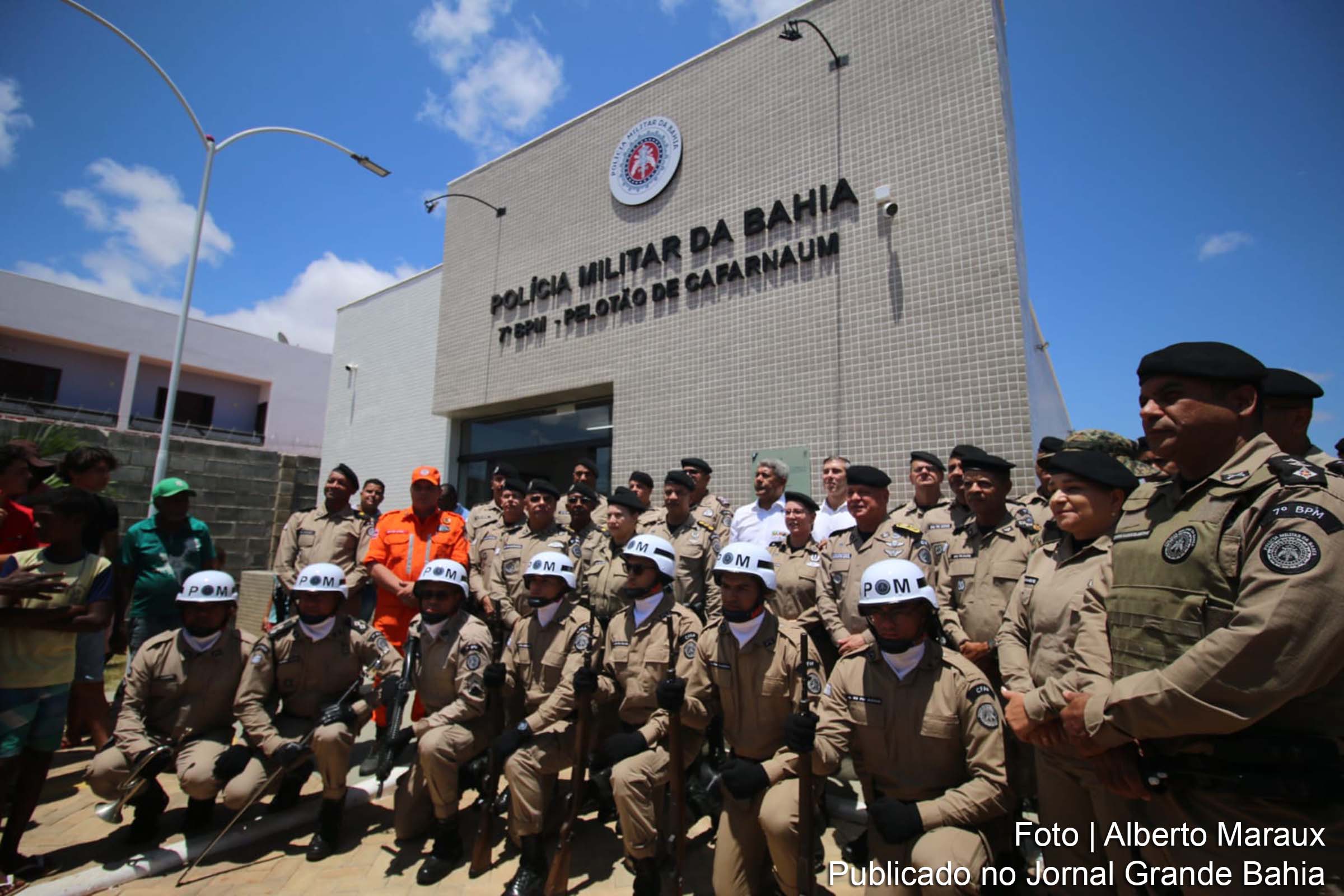 Inauguração de pelotão em Cafarnaum fortalece segurança pública para 17 mil moradores, integrando novas tecnologias e estrutura avançada ao policiamento da região.