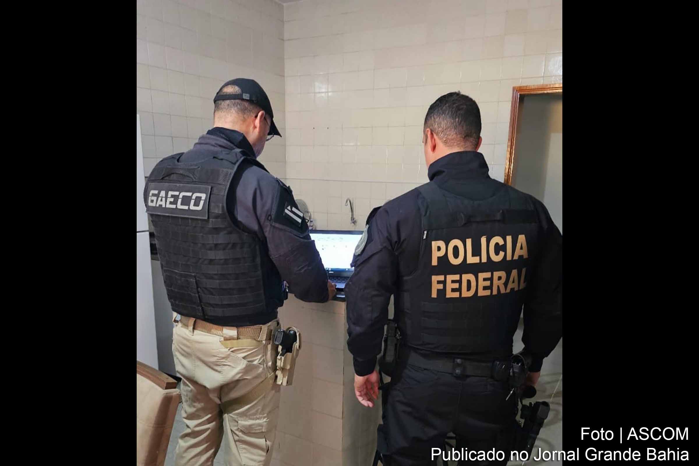 Ação conjunta da Polícia Federal e GAECO busca desarticular redes de venda de cédulas falsas em Bahia.