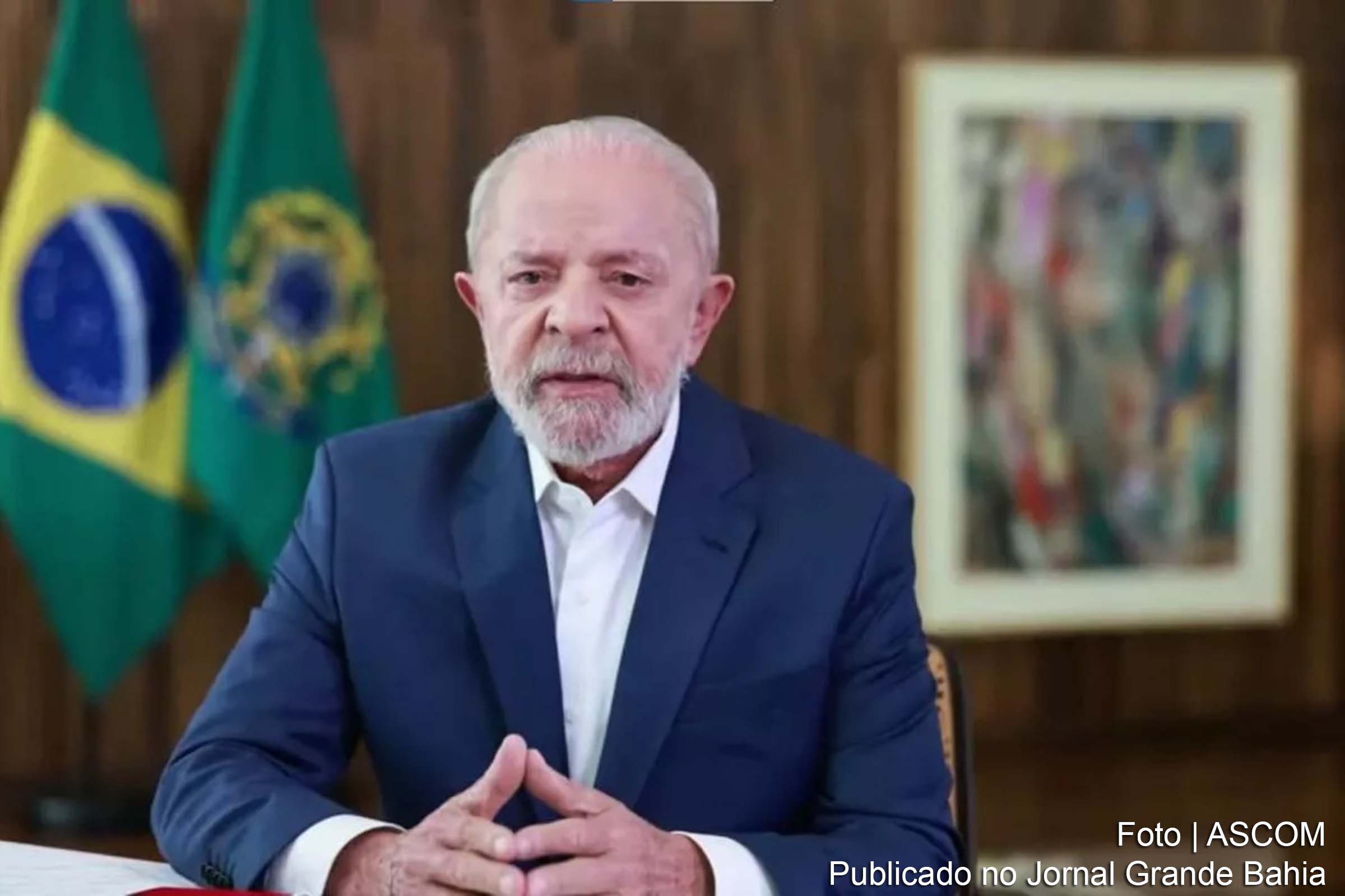 O presidente Lula da Silva discursa por videoconferência na 16ª Cúpula do BRICS, enfatizando a necessidade de um sistema de pagamento além do dólar.
