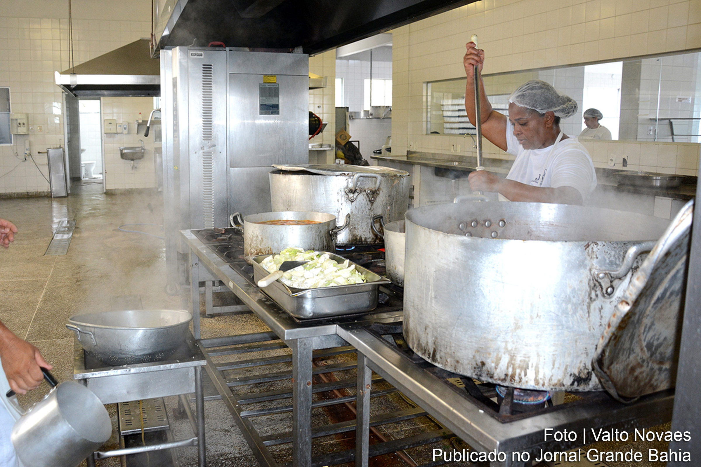 Restaurante Popular de Feira de Santana garante alimentação de qualidade para população vulnerável, diz Governo Colbert Martins