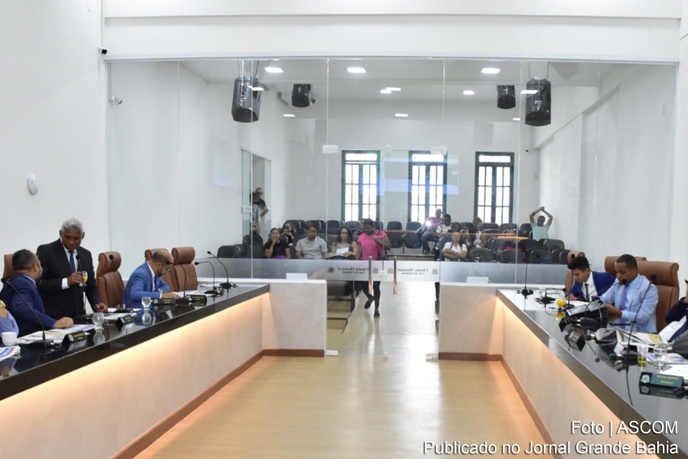 Presidente e integrantes da Mesa Diretora da Câmara Municipal de Feira de Santana comentam reeleições em 2024