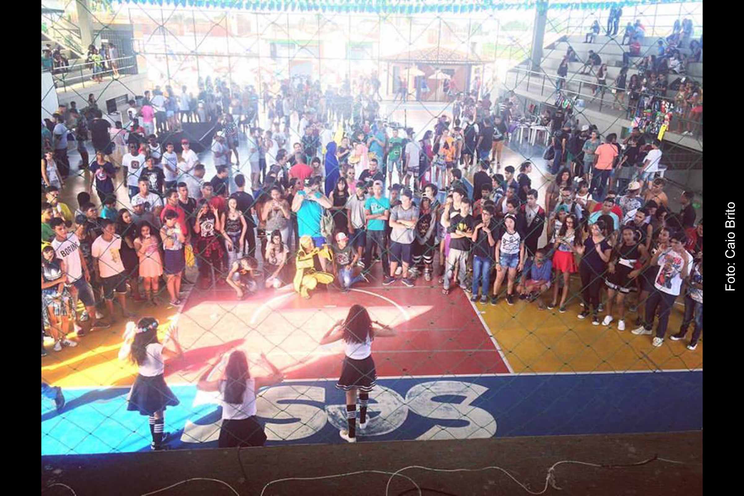 Público de diferentes idades se prepara para o AniHime 2025, que ocorre no dia 1º de dezembro de 2024 em Feira de Santana, reunindo admiradores de animes, mangás, games e cultura pop alternativa.