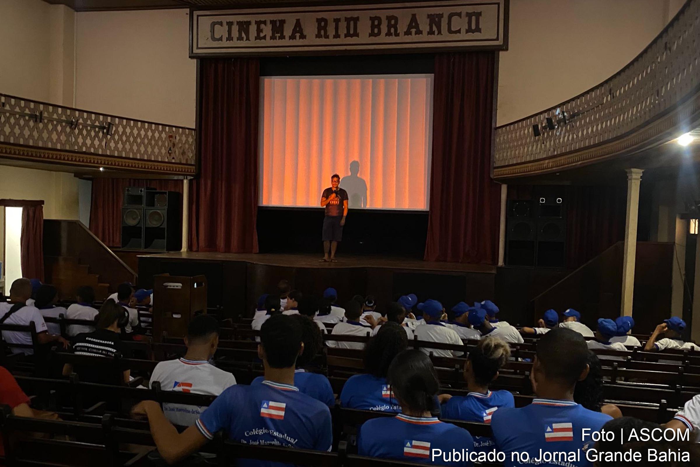 Mostra celebra a história do Cine Rio Branco e discute a preservação dos cinemas de rua no Brasil.