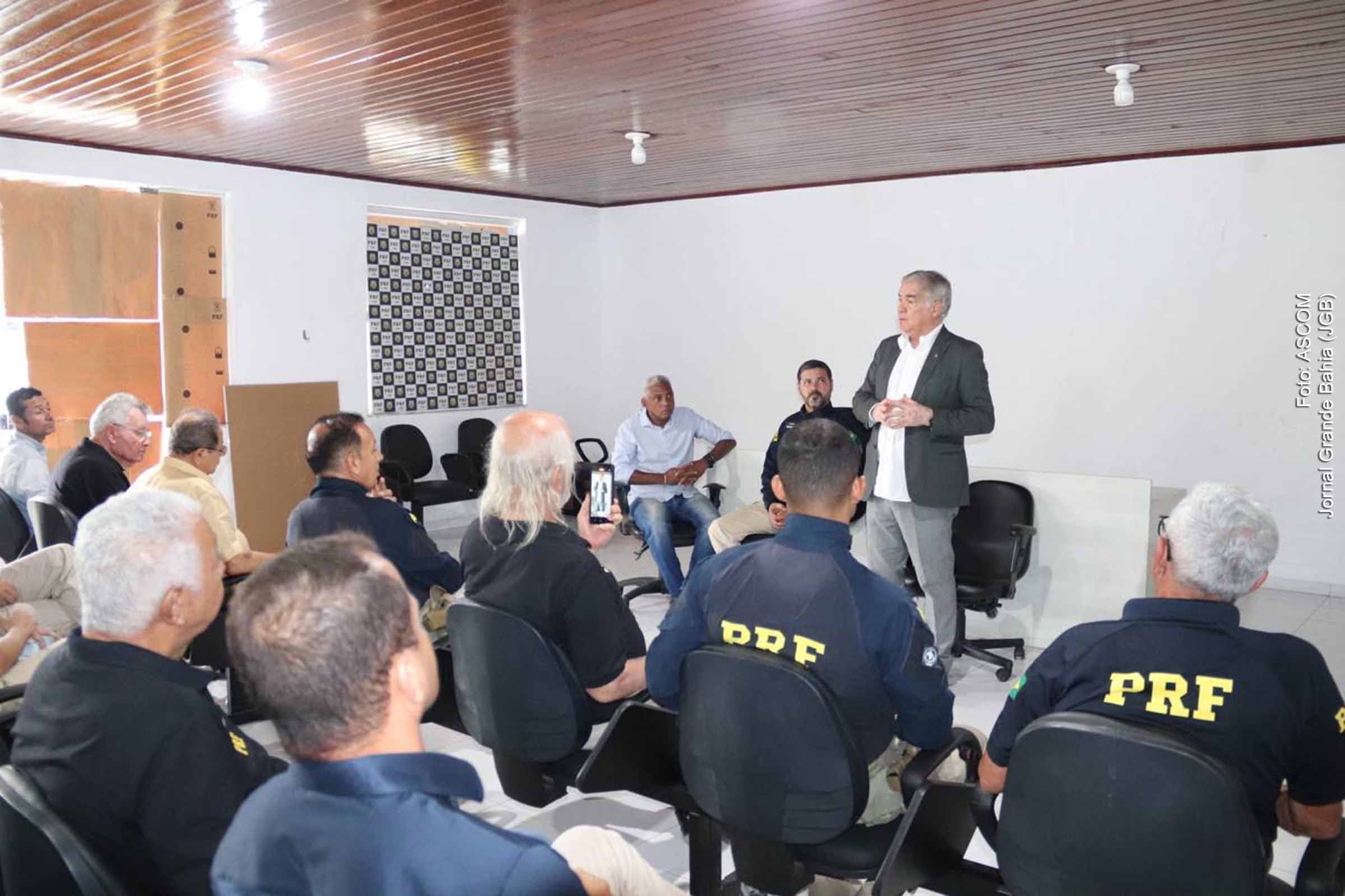 Deputado Zé Neto destina emenda para reforçar Segurança Pública com viatura blindada para PRF da Bahia