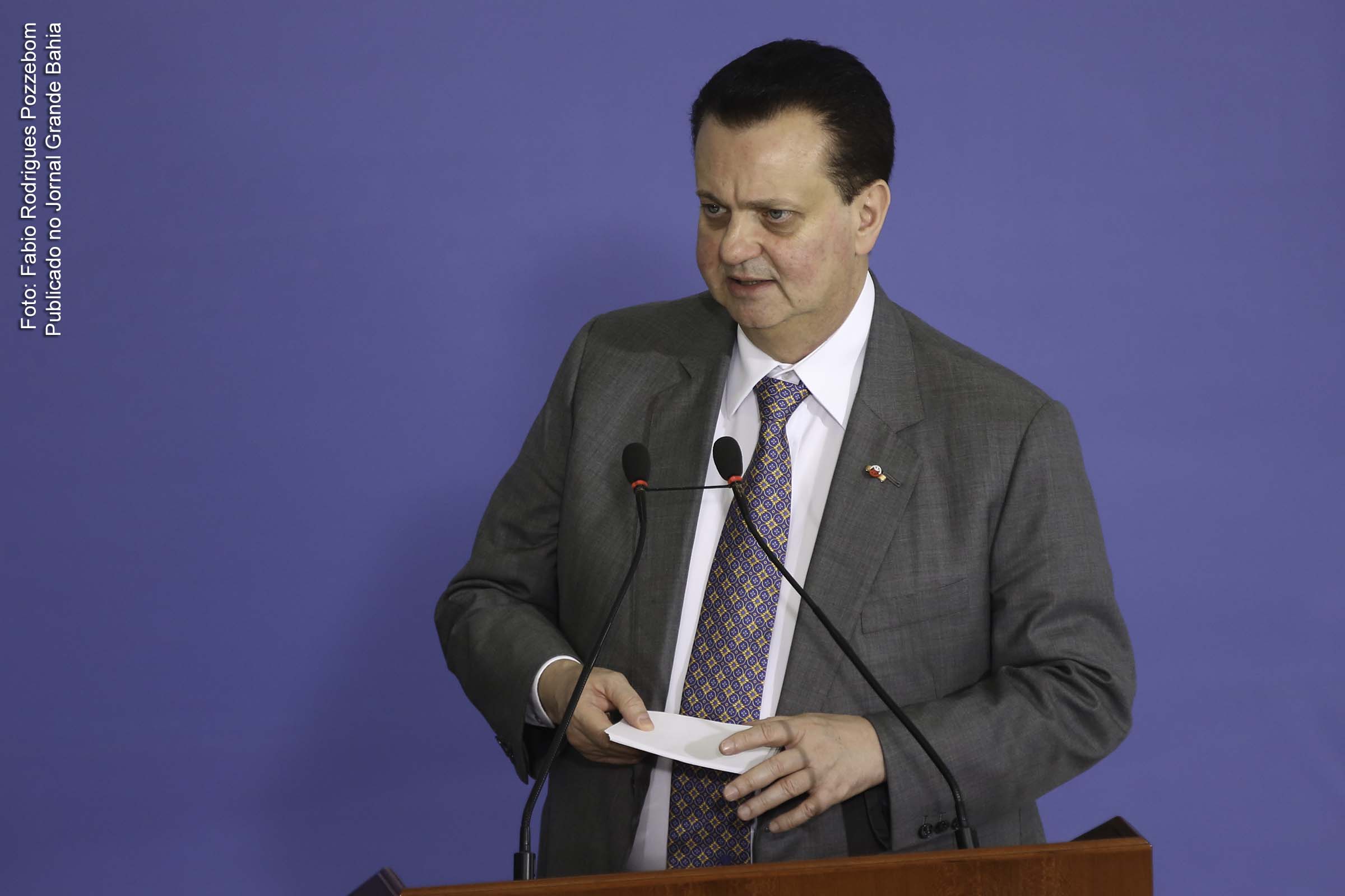 O presidente do PSD, Gilberto Kassab, apontou Tarcísio de Freitas como uma das principais apostas para a presidência em 2030, destacando sua popularidade e a ausência de adversários. Durante encontro com empresários, Kassab também fez uma análise crítica do governo Lula, especialmente no que tange à economia, e mencionou sua própria possível candidatura ao governo de São Paulo no futuro.