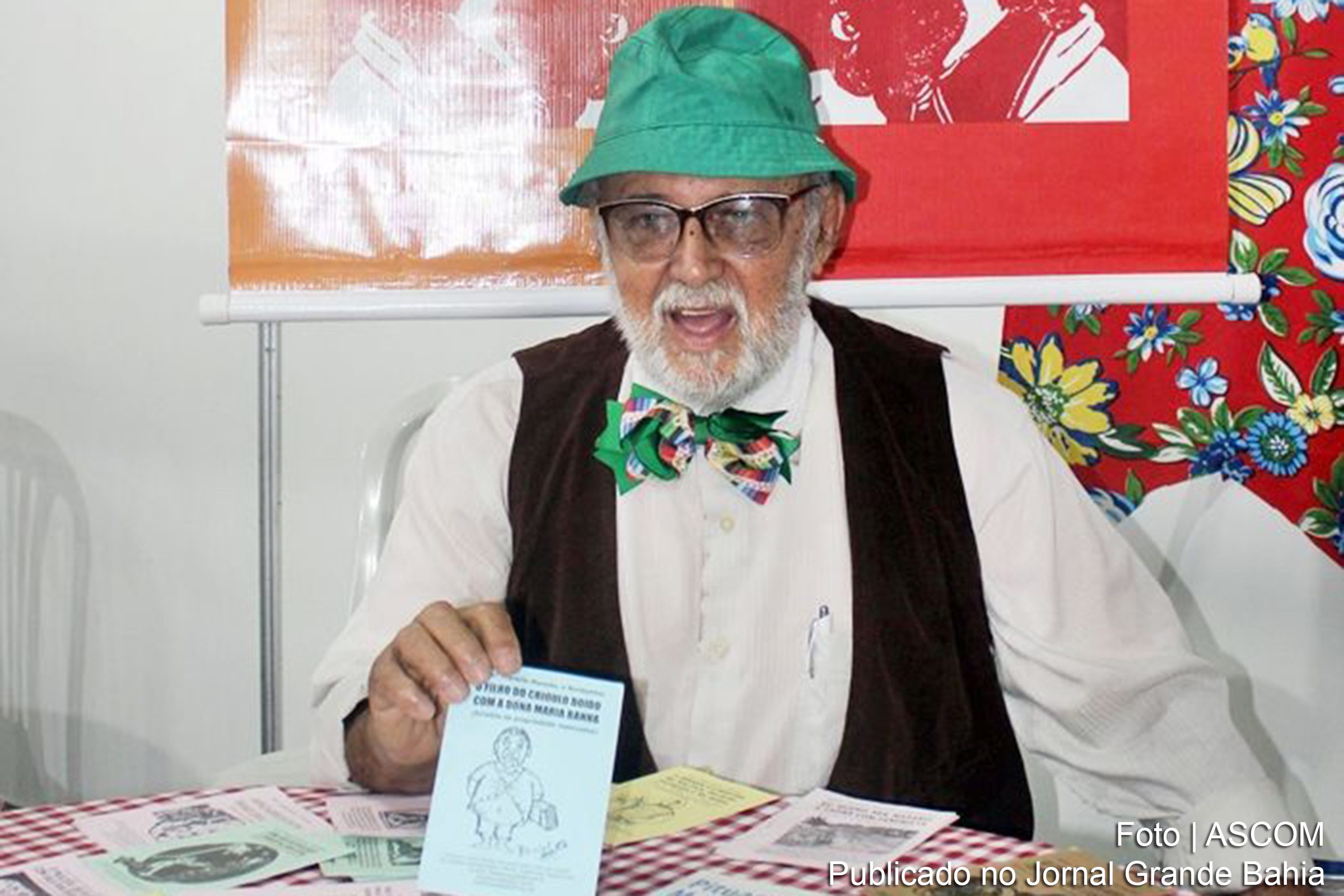 Feira de Santana: Jornalista e advogado, Franklin Maxado deixou tudo pelo cordel