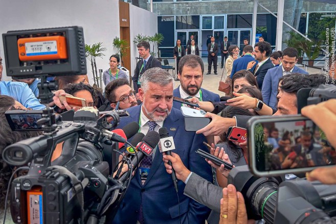 O ministro Paulo Pimenta durante assinatura de memorando no G20, no Rio de Janeiro, comentou sobre a operação da Polícia Federal e a investigação sobre tentativas de golpe no Brasil.