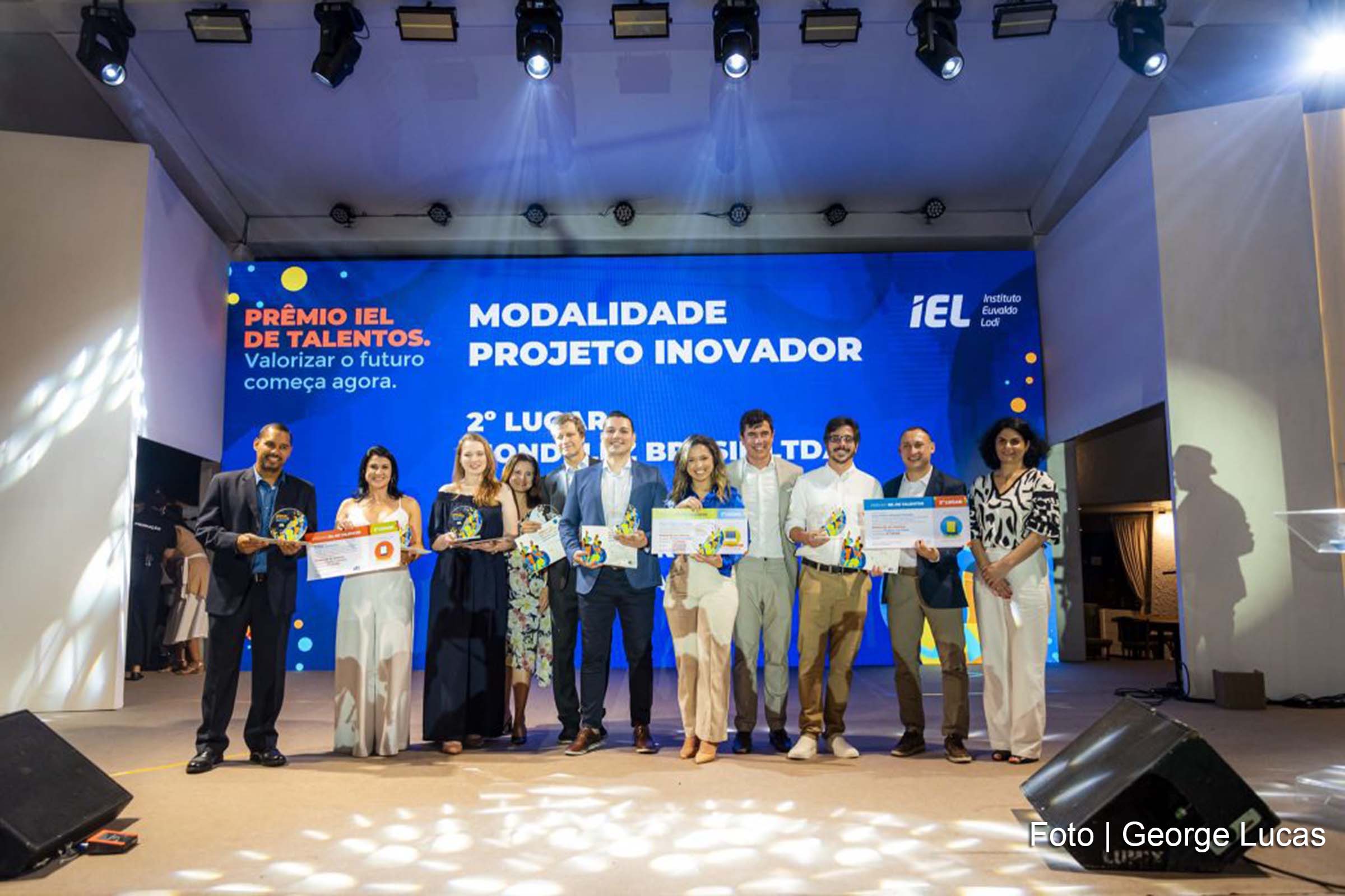 Prêmio IEL de Talentos 2024 celebra iniciativas de inovação e qualificação de jovens profissionais em diversas categorias.