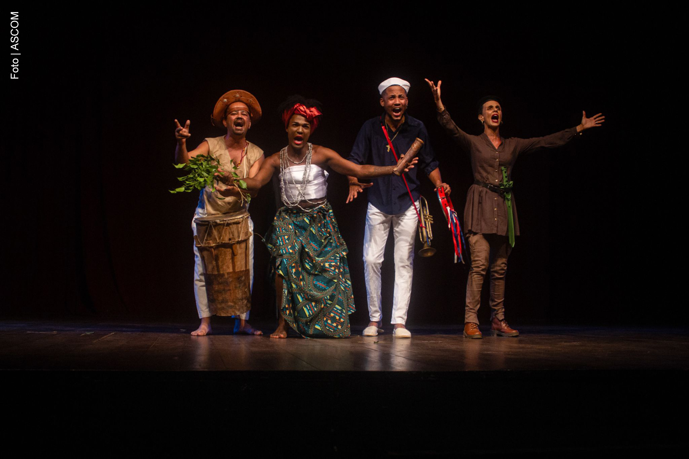 Salvador recebe dois espetáculos teatrais em homenagem ao Prêmio Bahia Aplaude