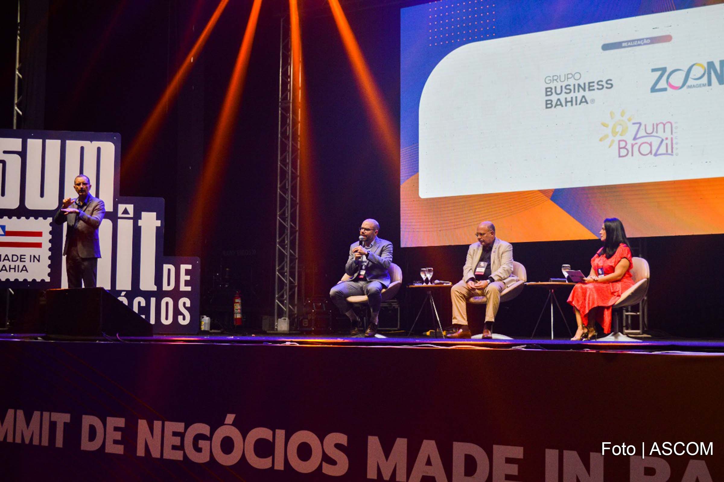 Thiago Andrade, CEO da Petrobahia, discute inovações no mercado de energia durante o Summit de Negócios Made in Bahia.