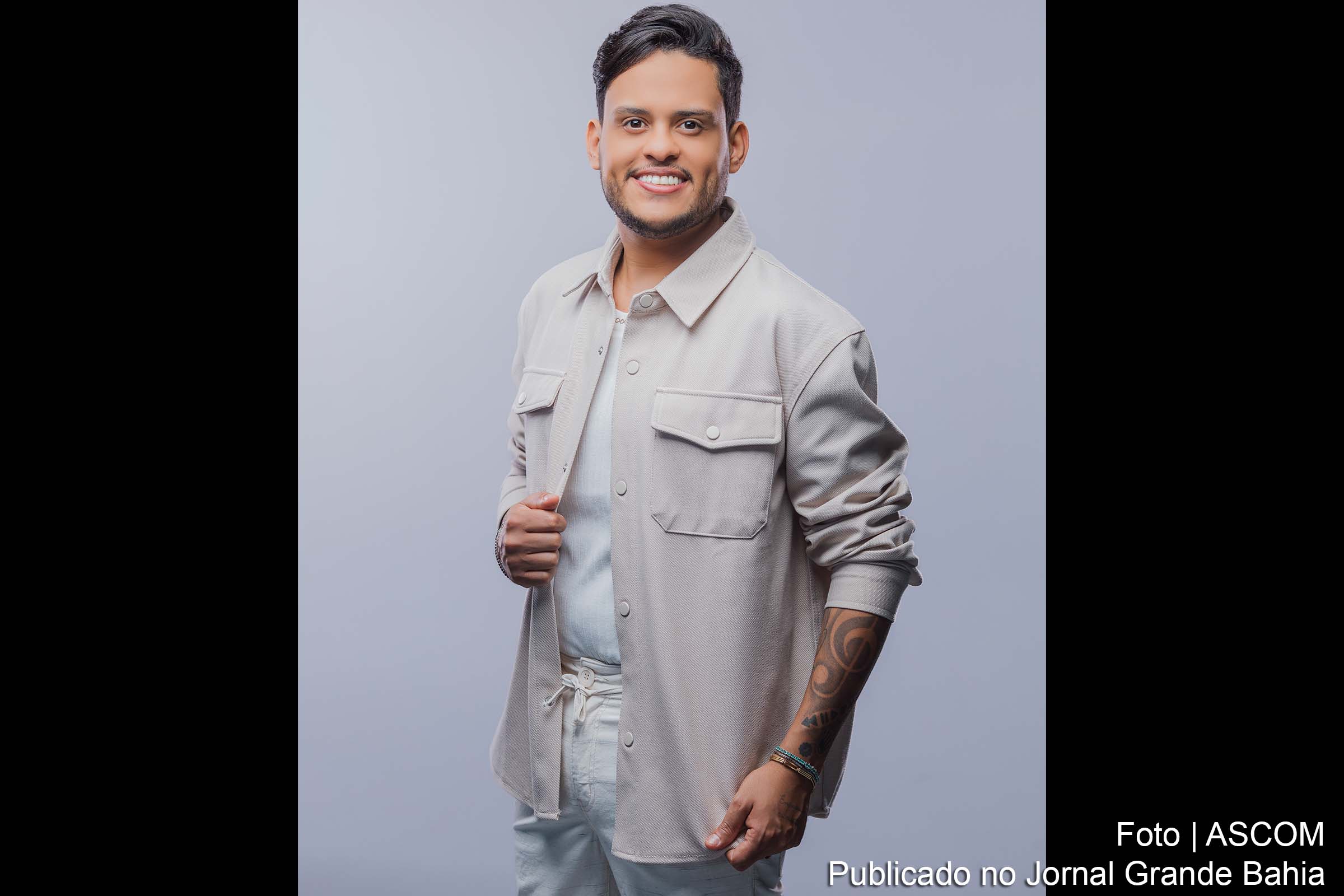 Thiago Aquino apresenta novo show no Festival Vibe Forte em Praia do Forte