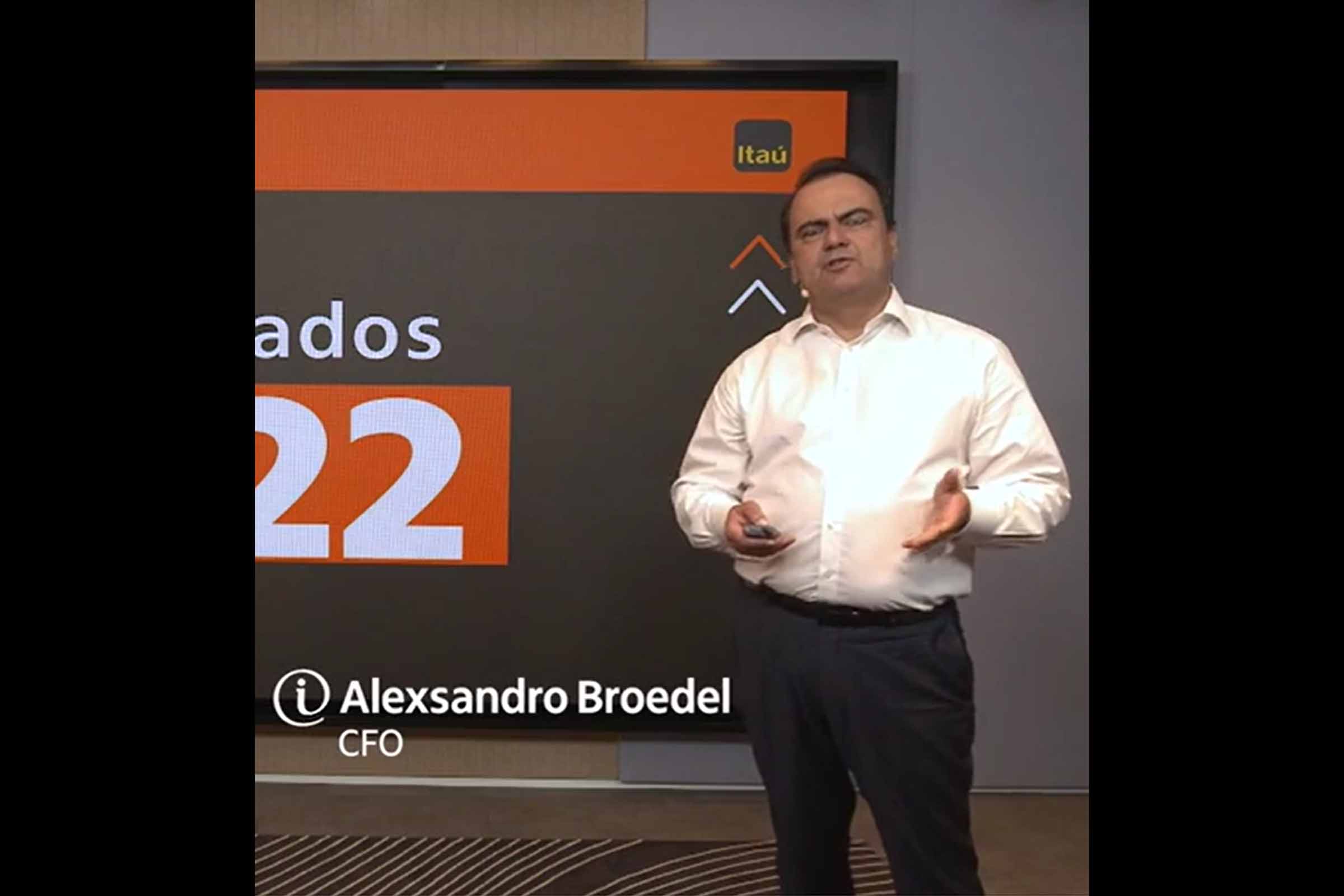Ex-diretor do Itaú Alexsandro Broedel afirma que acusações são infundadas e destaca sua conduta ética em resposta ao banco em que trabalhou por 12 anos.
