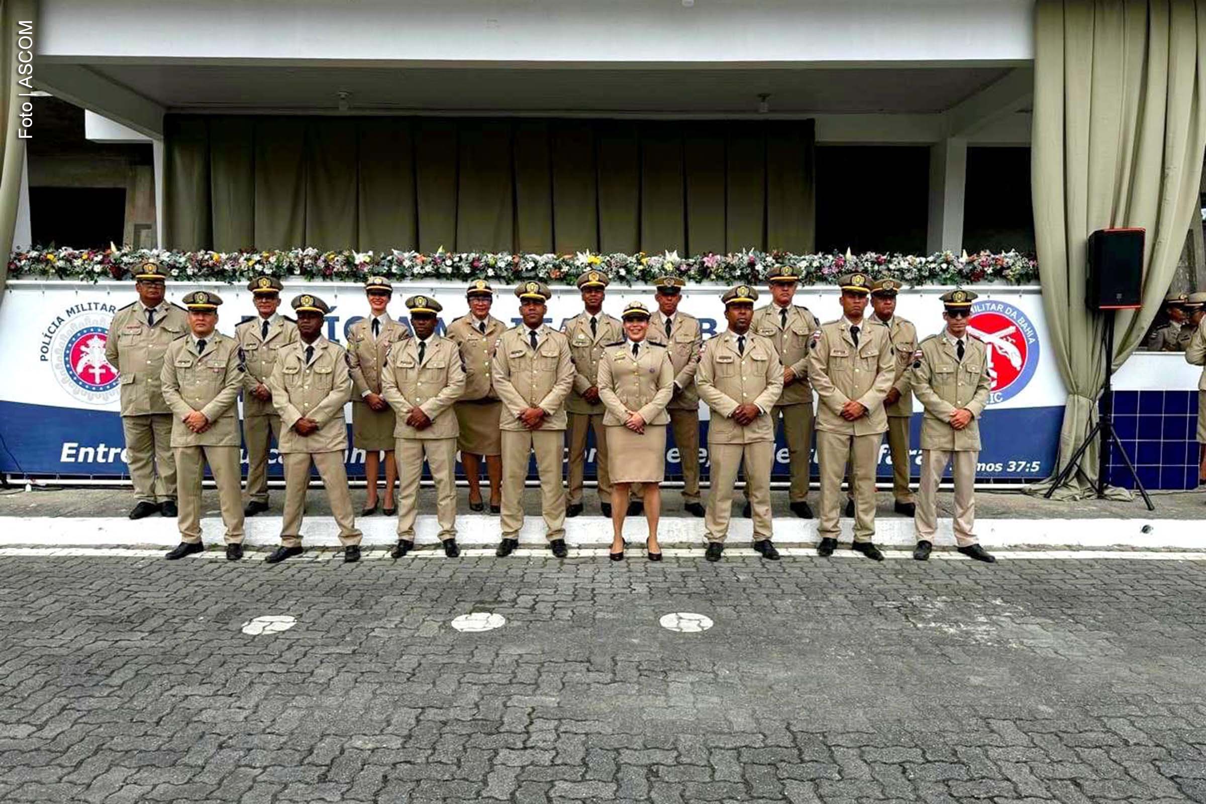 O Boulevard Shopping de Feira de Santana celebra o período natalino com um evento especial na Praça de Eventos. No dia 18 de dezembro, a Banda de Música Maestro Wanderley, da Polícia Militar de Feira de Santana, fará uma apresentação gratuita ao público. O show será marcado por um repertório diversificado e é parte das festividades de fim de ano do shopping, que ainda contará com as Paradas Natalinas e horários de funcionamento especiais.