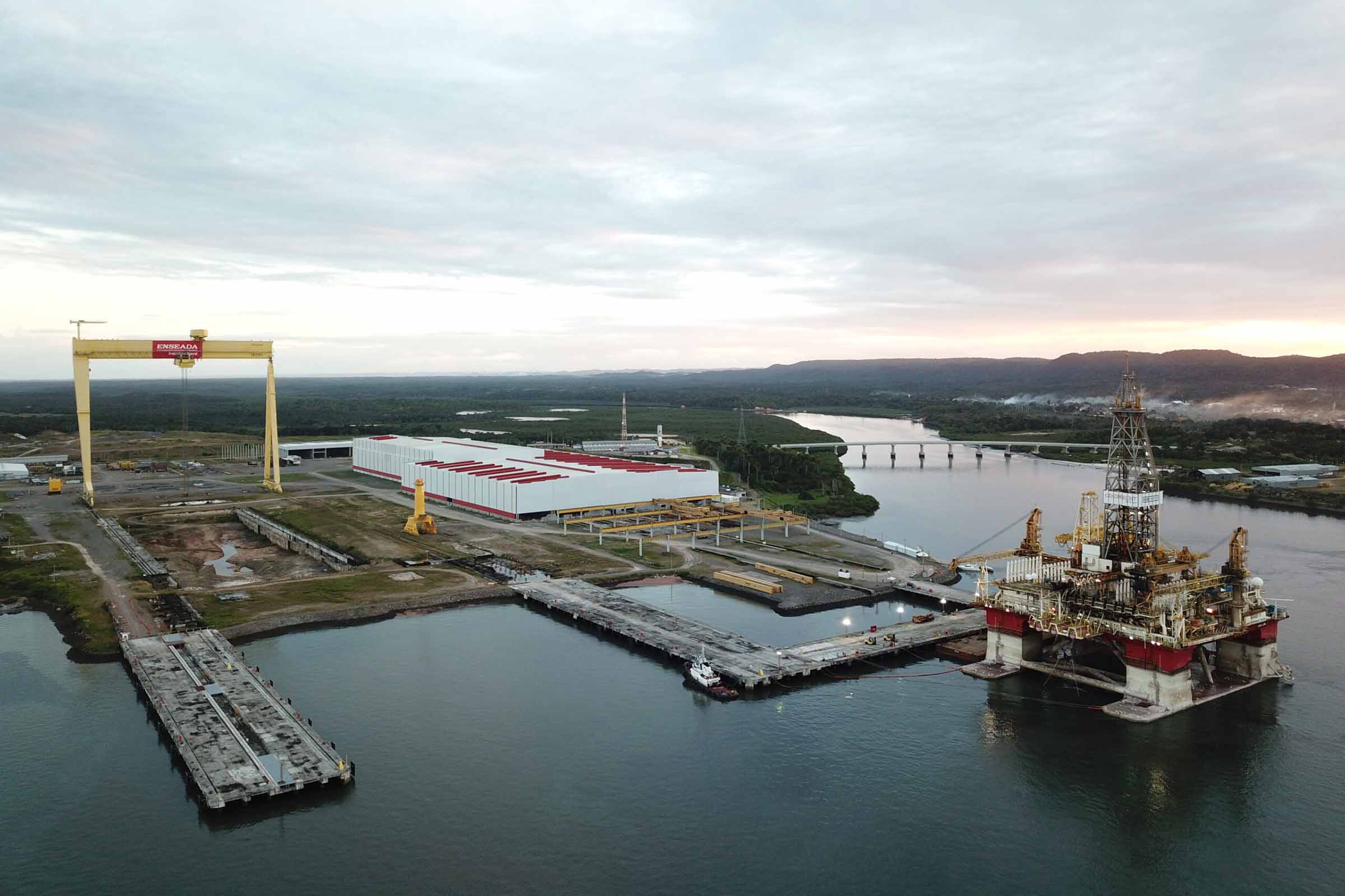 Projeto em parceria com a LHG Mining marca a retomada da indústria naval no Recôncavo Baiano, com geração de emprego e expectativa de entrega em 2025.