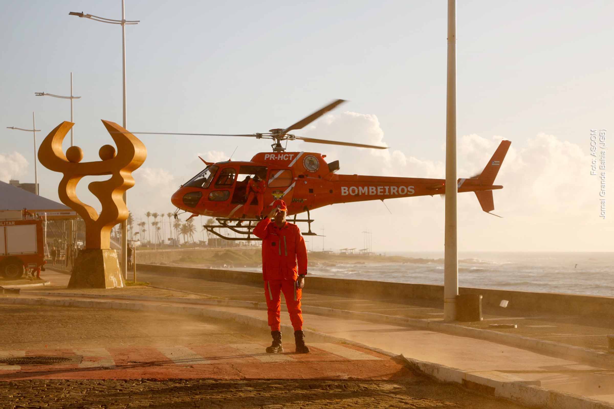 Lançamento da Operação Verão 2024/2025 no Jardim dos Namorados contou com entrega de equipamentos e demonstrações operacionais.