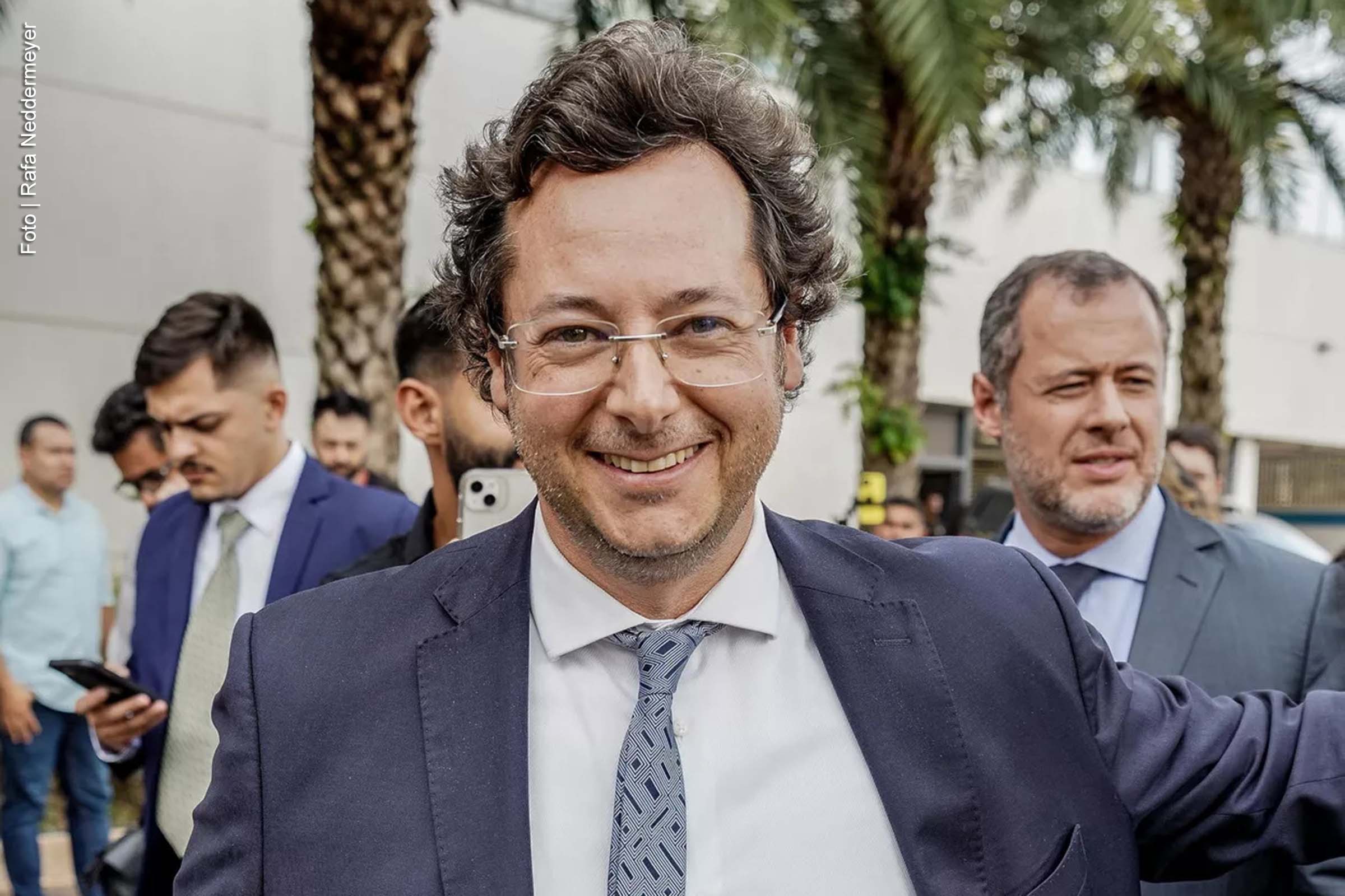 Polícia Federal apresenta ao STF indícios de ocultação de joias sauditas envolvendo Fabio Wajngarten e Jair Bolsonaro