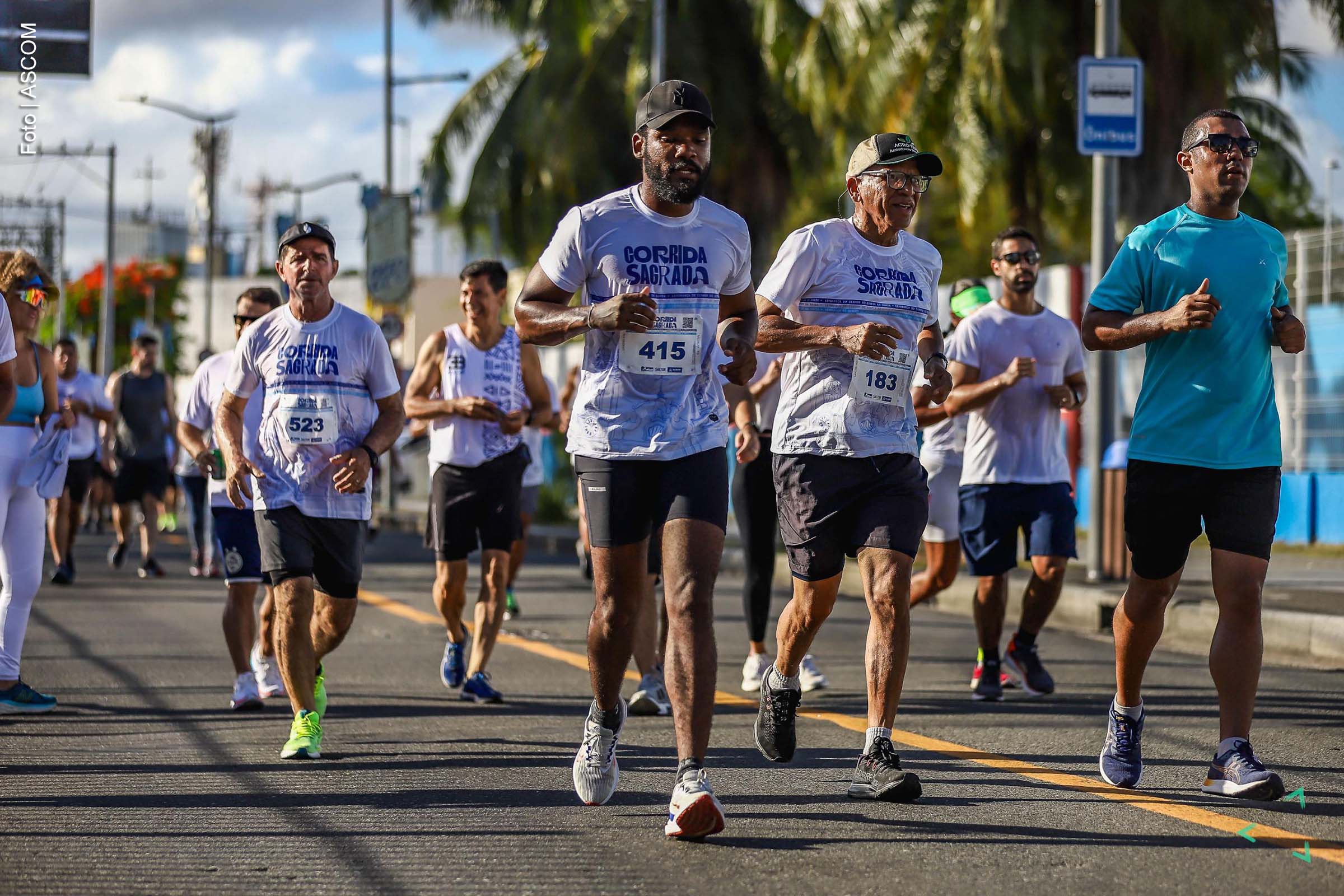 A Corrida Sagrada, tradicional prova de rua de Salvador, reunirá mais de 1,5 mil atletas nesta quinta-feira, 16 de janeiro. O evento, parte da Lavagem do Bonfim, terá largada às 6h30, antes do cortejo em direção à Colina Sagrada. Atletas de diversos estados e países participam da corrida de 6,8 km, que abre o calendário de corridas da Bahia.