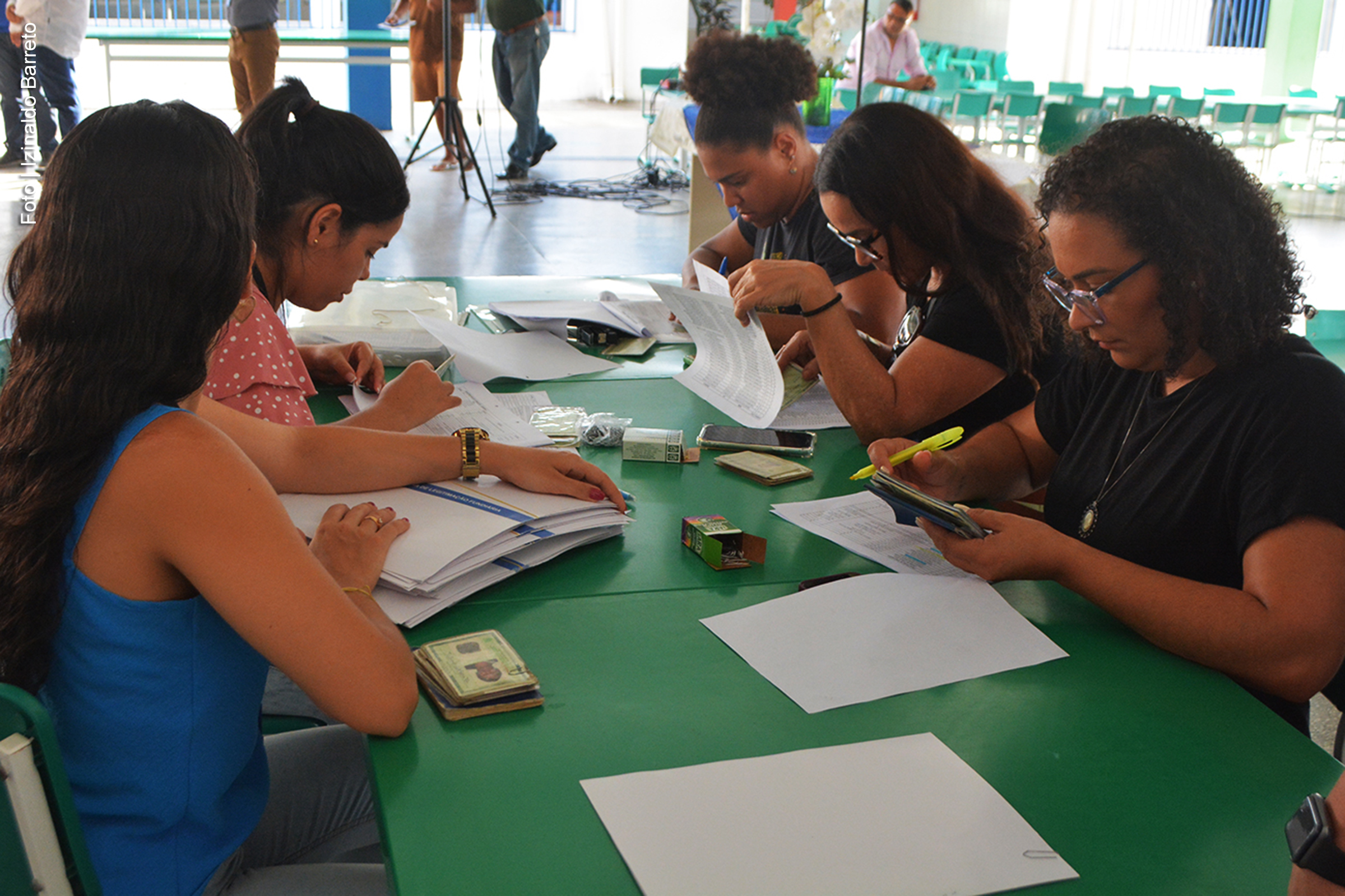 Feira de Santana: Governo Ronaldo agenda entrega de 60 escrituras para famílias de baixa renda