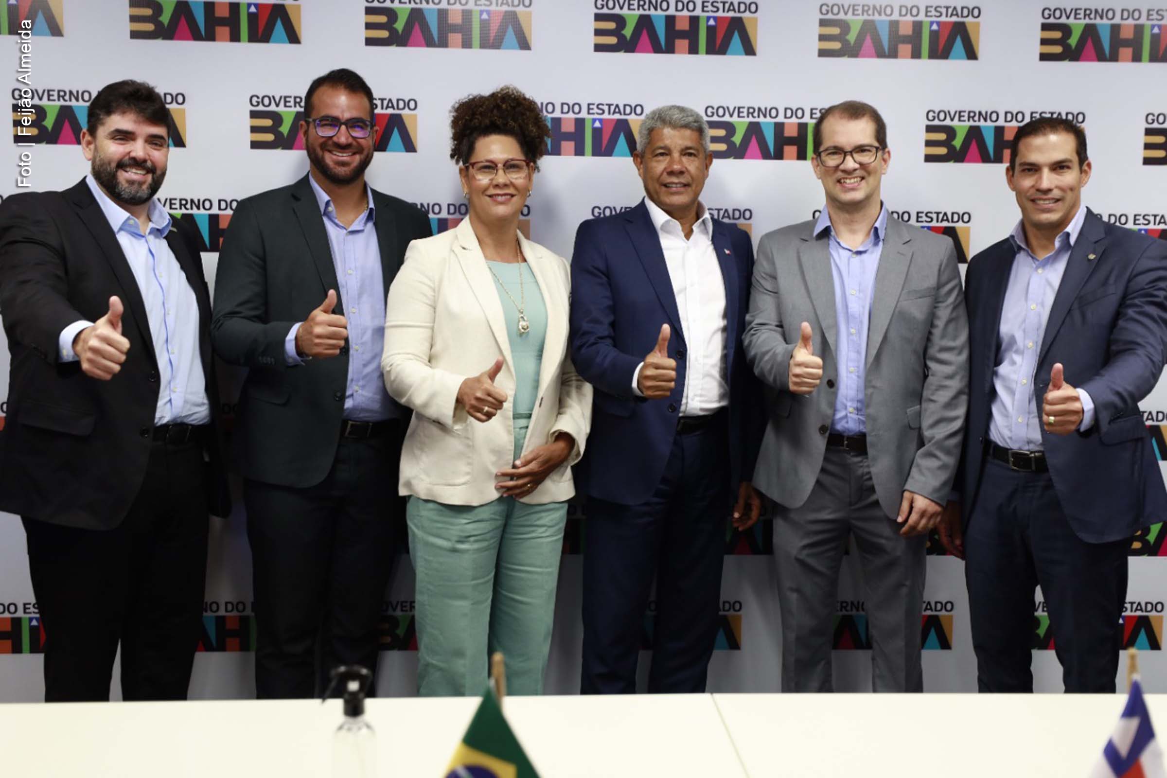 Na manhã de quinta-feira (30), o governador Jerônimo Rodrigues e o prefeito de Teixeira de Freitas, Marcelo Belitardo, se encontraram em Salvador para discutir estratégias de desenvolvimento e investimentos para o município. A reunião focou em ações que visam melhorar a qualidade de vida da população, com destaque para a ampliação da maternidade e o fortalecimento das unidades de saúde.