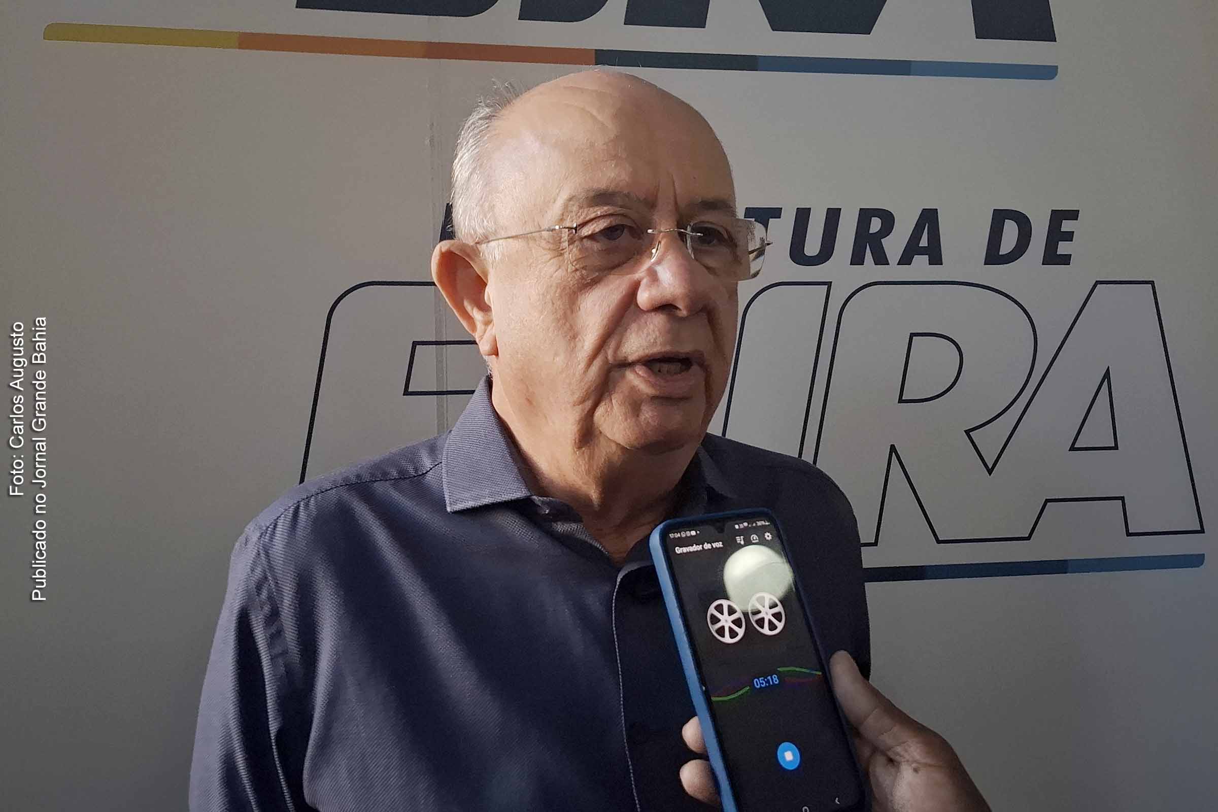 José Ronaldo de Carvalho, prefeito de Feira de Santana, oficializa nomeações para cargos estratégicos no município.