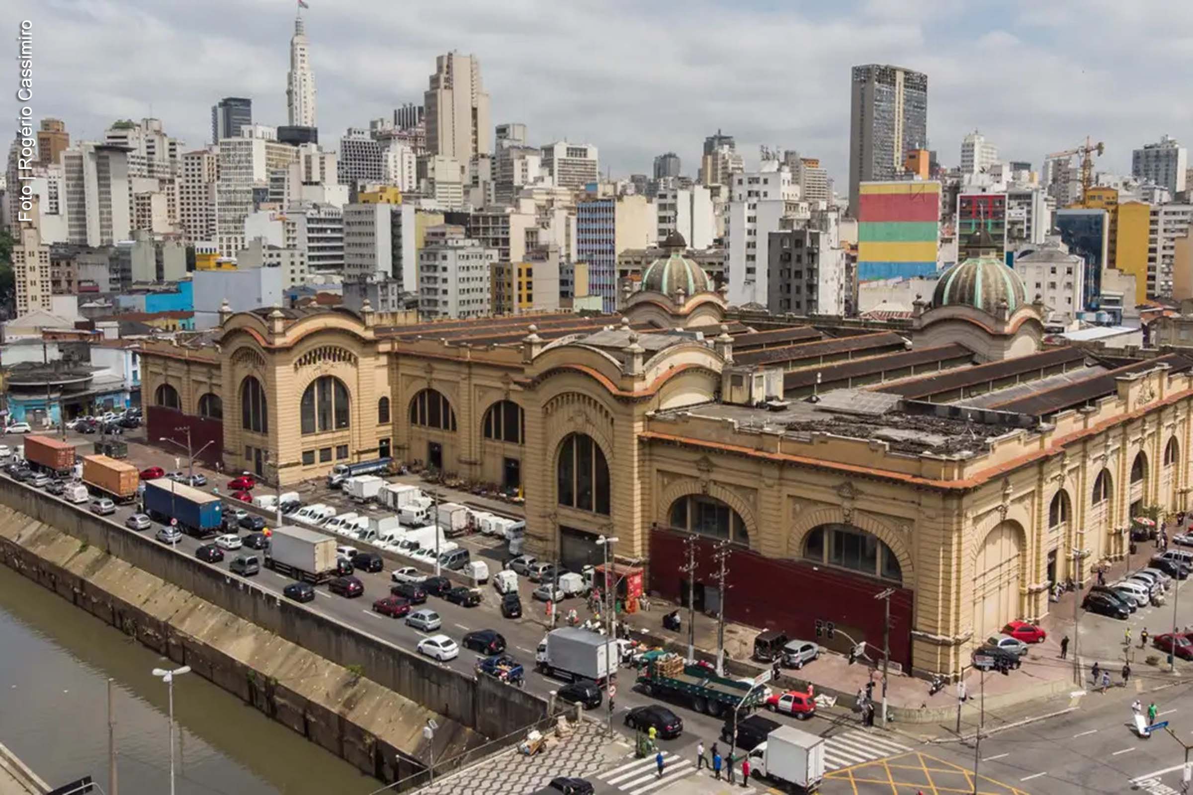 Na semana de comemoração ao aniversário de São Paulo, a Prefeitura entregou a revitalização do Mercado Municipal Paulistano, conhecido como Mercadão. A intervenção abrangeu a restauração da fachada, substituição de telhas, reformas estruturais e a integração de novas tecnologias de segurança.