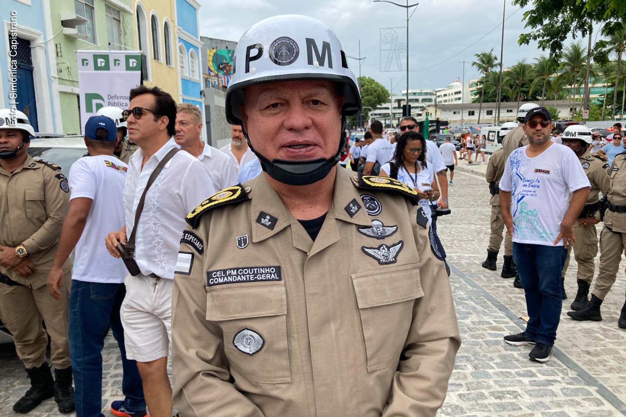 As Polícias Civil e Militar intensificaram operações para assegurar a tranquilidade na Lavagem do Bonfim, evento tradicional que reúne baianos e turistas. O planejamento inclui mais de 1.800 agentes, tecnologia avançada e postos de atendimento para ocorrências.
