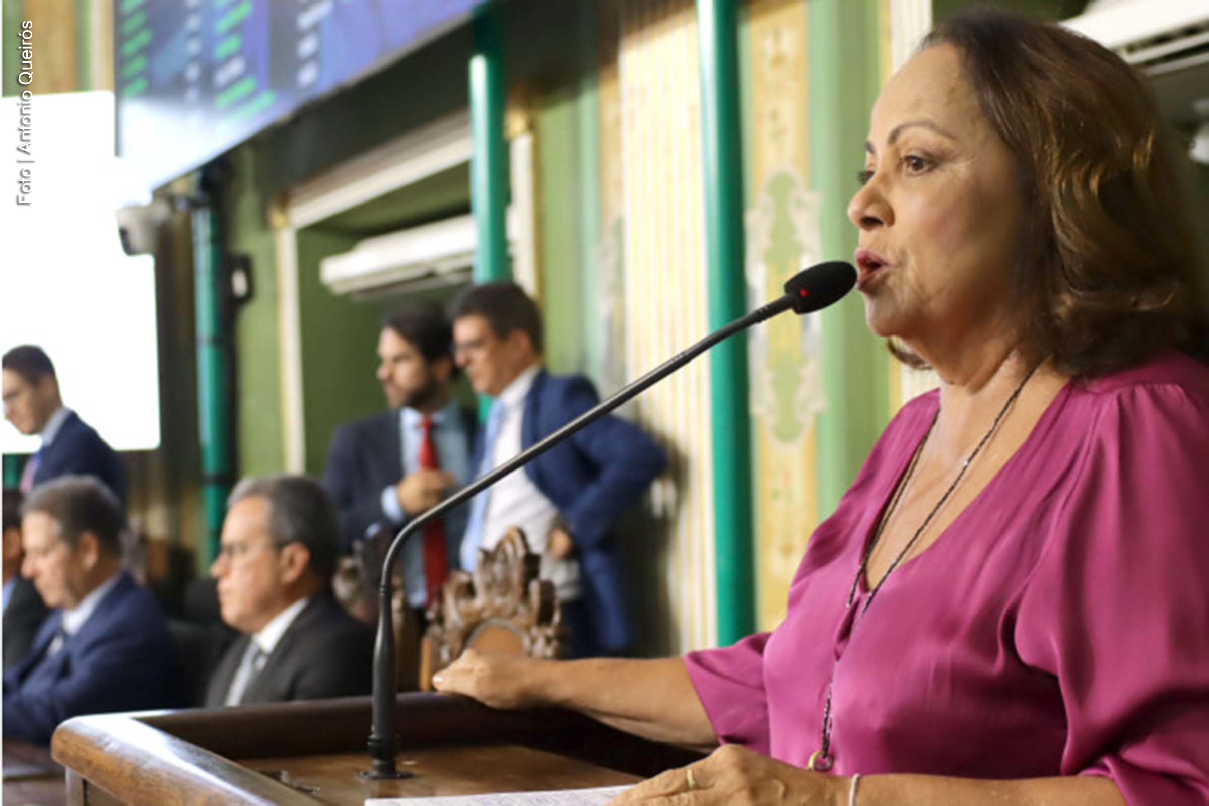 No início do quinto mandato, a vereadora Aladilce Souza (PCdoB), líder da bancada de oposição na Câmara Municipal de Salvador, fez duras críticas aos aumentos de tarifas e isenções fiscais promovidas pela Prefeitura. Em seu discurso, a parlamentar destacou a importância de uma oposição qualificada e criticou a falta de transparência nos cálculos dos aumentos, além de denunciar a renúncia fiscal em favor de grandes empresários. A vereadora também parabenizou a Câmara pela organização de uma audiência pública sobre o Carnaval.