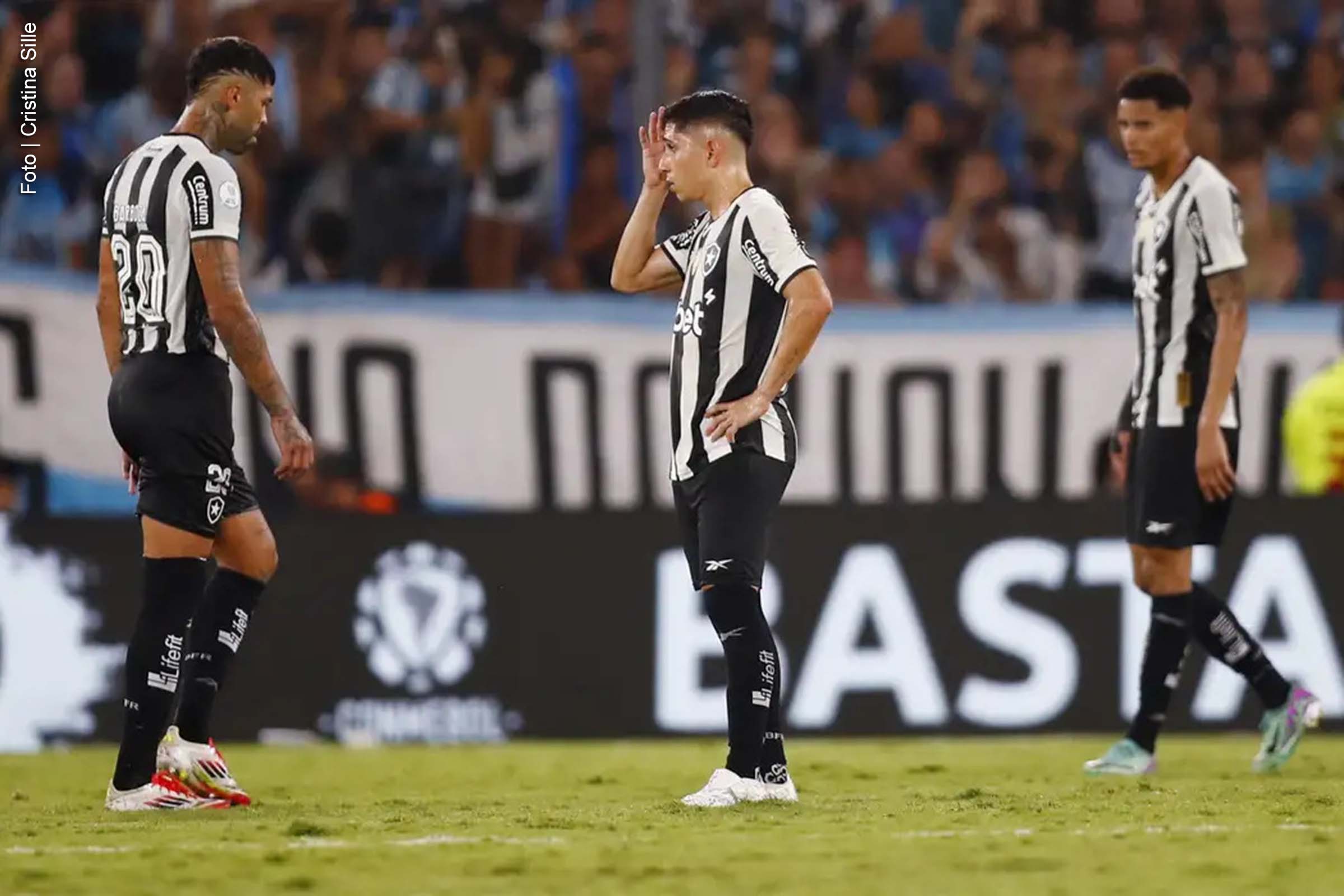 Derrota por 2 a 0 no jogo de ida obriga o Botafogo a vencer por três gols de diferença na volta para conquistar o título.