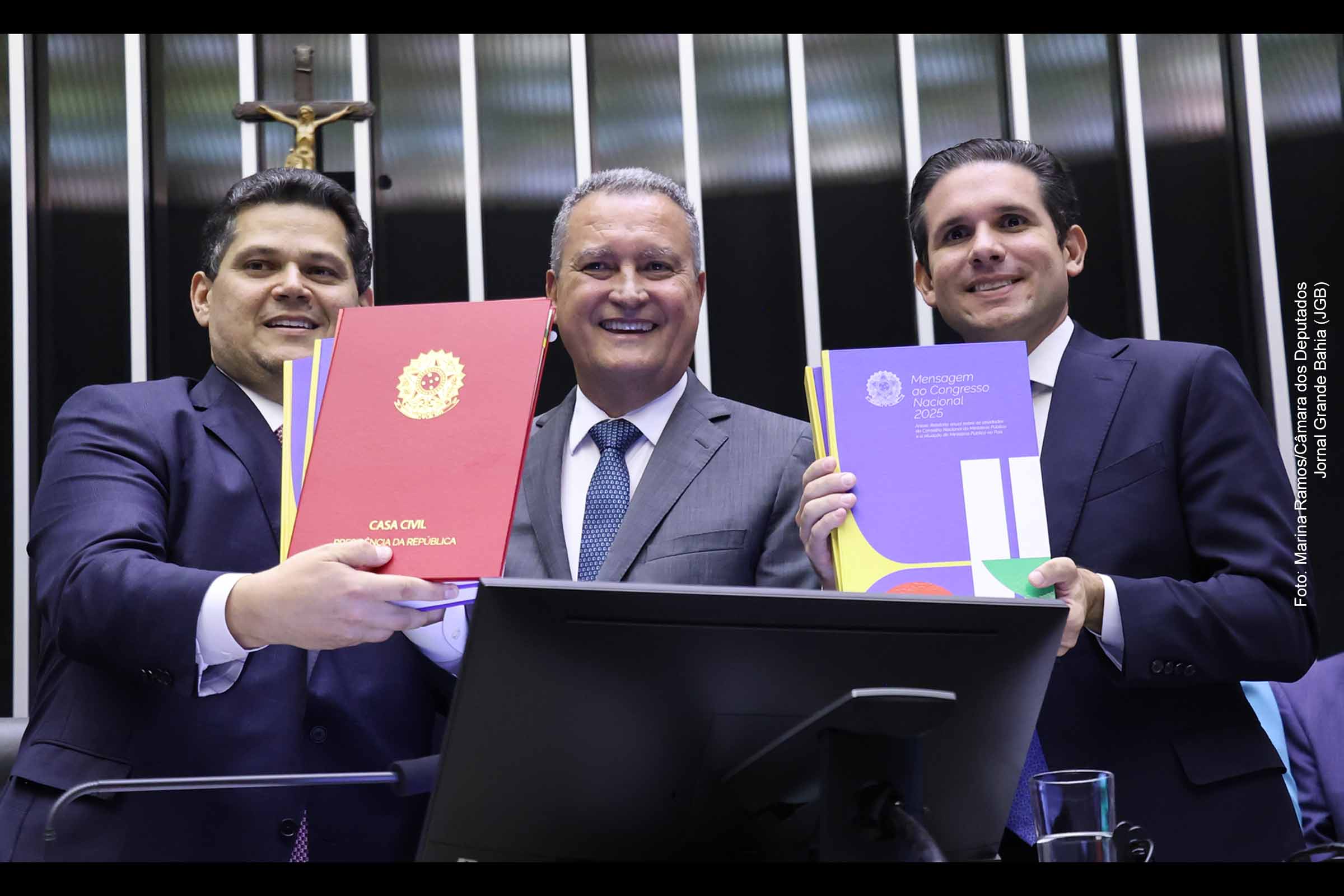 Presidente Lula destaca balanço positivo da gestão e cooperação com o Congresso Nacional em Mensagem de 2025 ao Legislativo