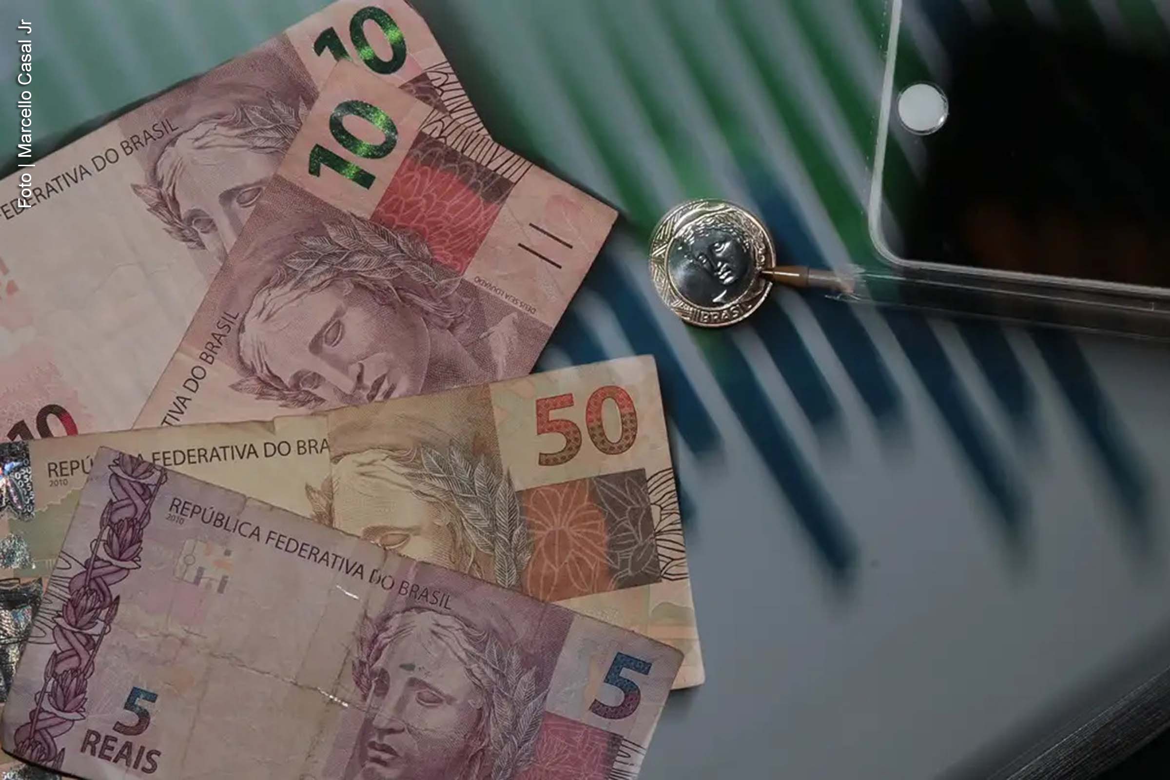 Economia brasileira cresce 3,5% em 2024, aponta FGV