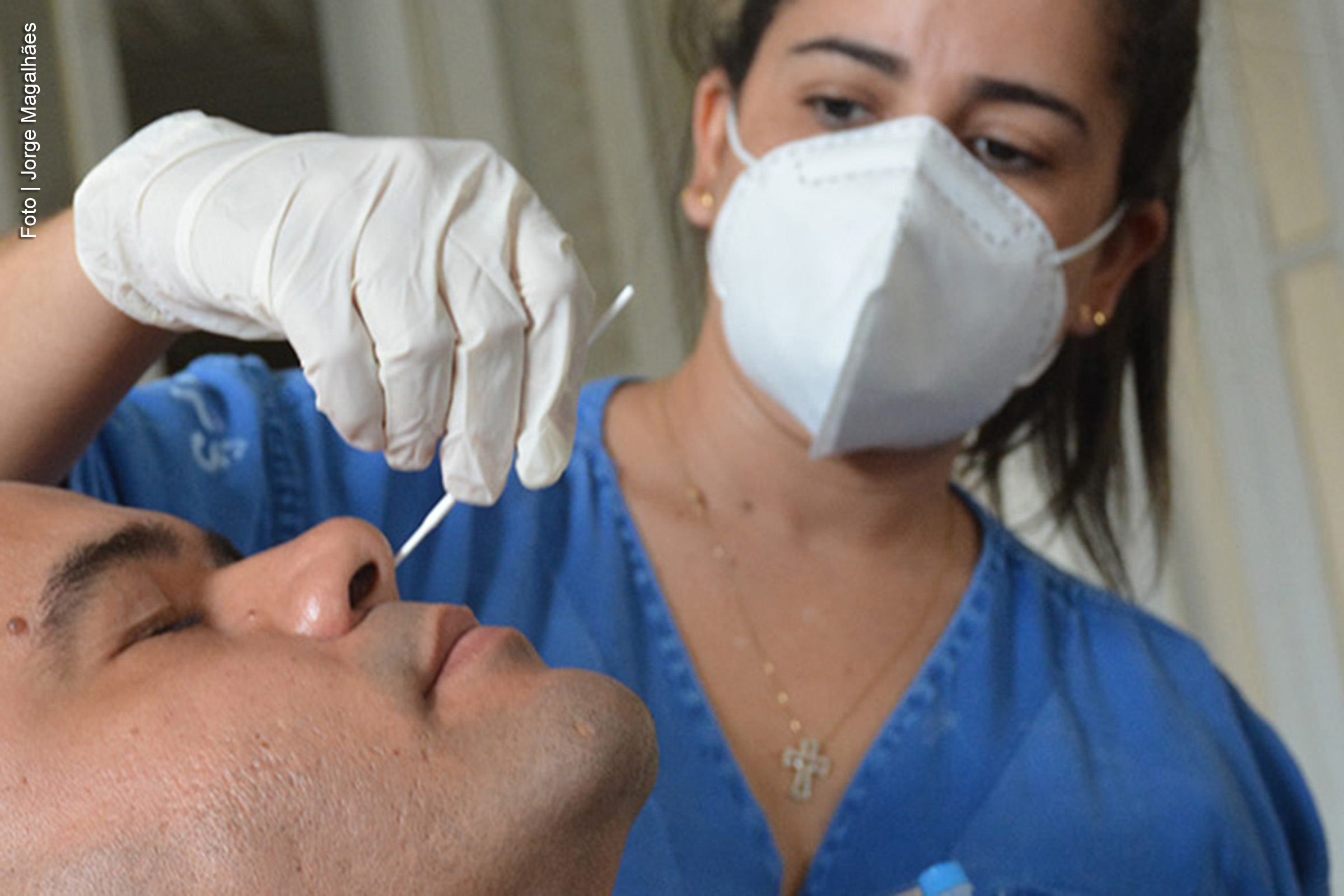 O município de Feira de Santana confirmou 21 casos de coqueluche entre novembro de 2024 e fevereiro de 2025. A doença, que compromete o aparelho respiratório, é altamente contagiosa e pode ser prevenida por vacinação. O exame para detecção é realizado no Centro de Saúde Especializada (CSE), de segunda-feira a sábado. Autoridades sanitárias reforçam a necessidade do diagnóstico precoce e da imunização para evitar complicações e conter a disseminação.