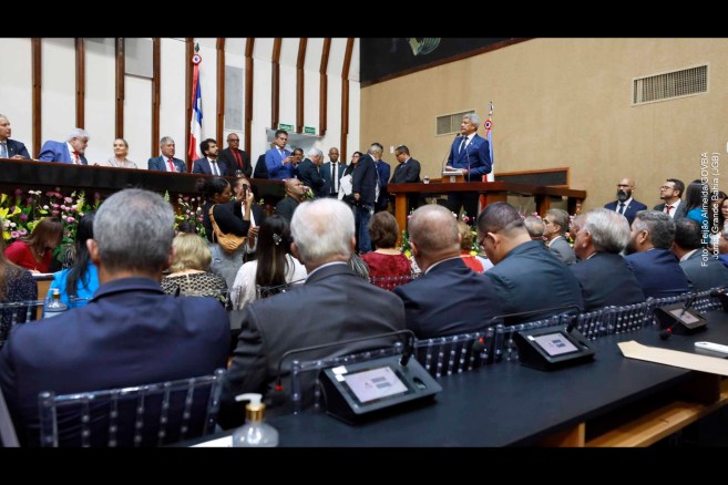 Governador Jerônimo Rodrigues enaltece o papel da Assembleia Legislativa e apresenta prioridades do governo para 2025.